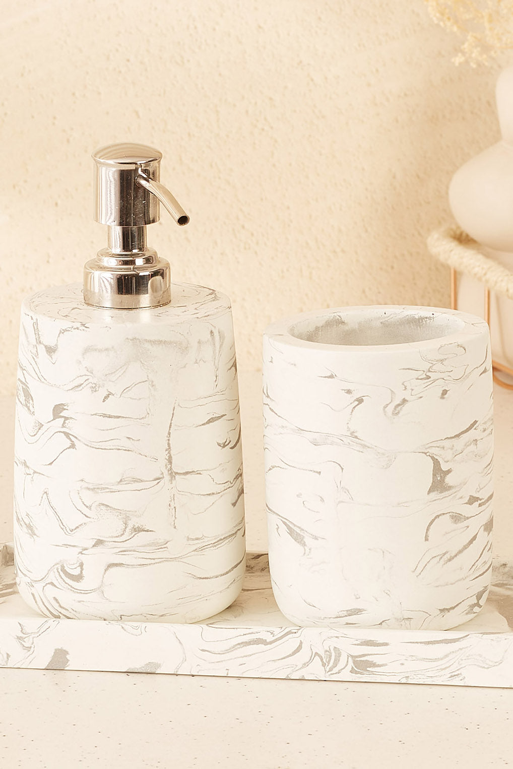 Nordic White Swirl Bath Set