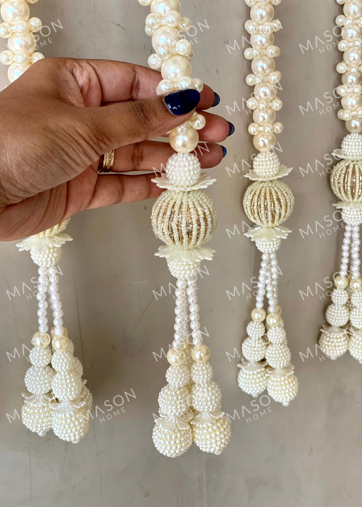 Festive Pearl Hanging - Set of 10
