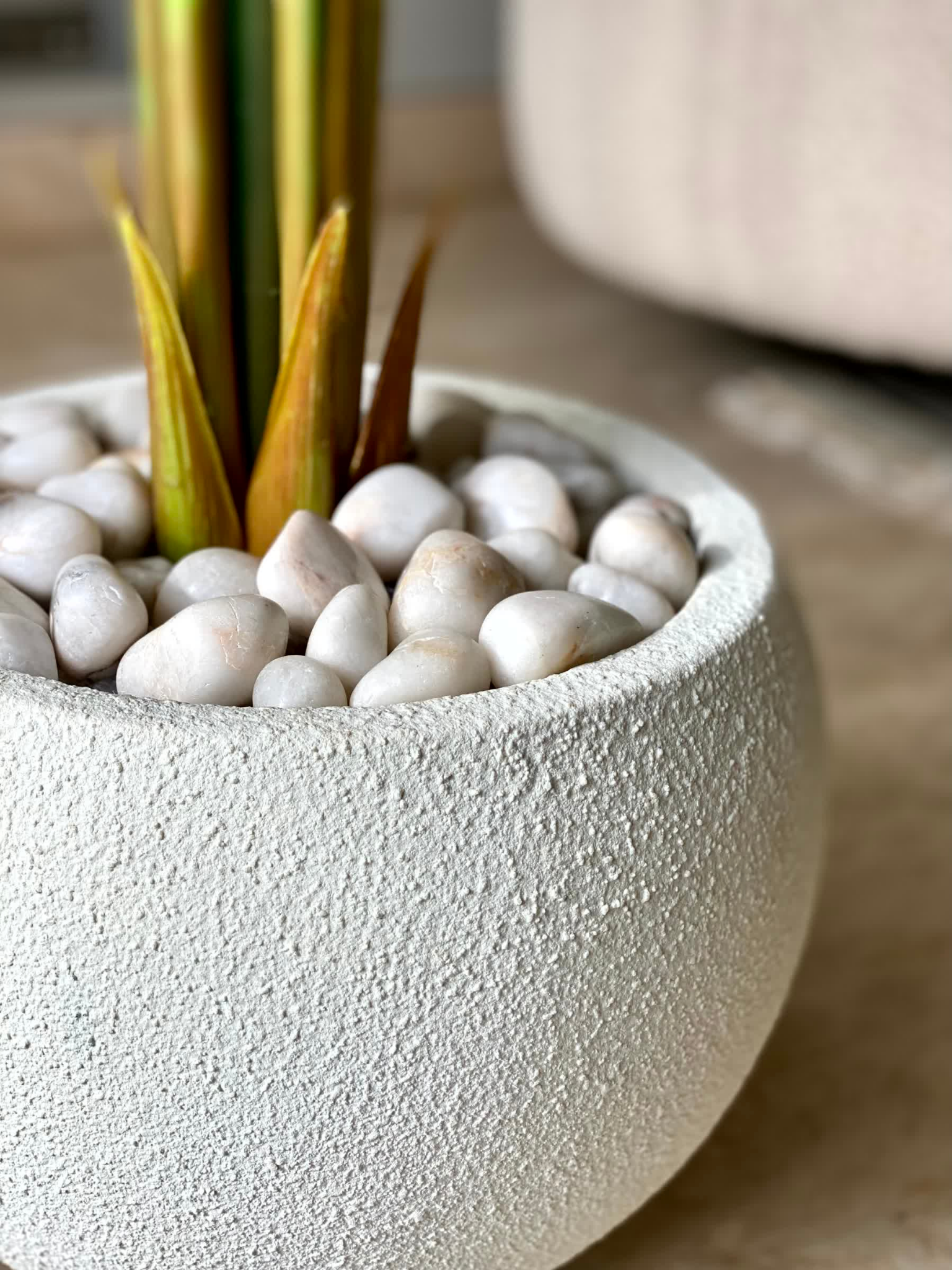 Lithos Planters - Chalk White