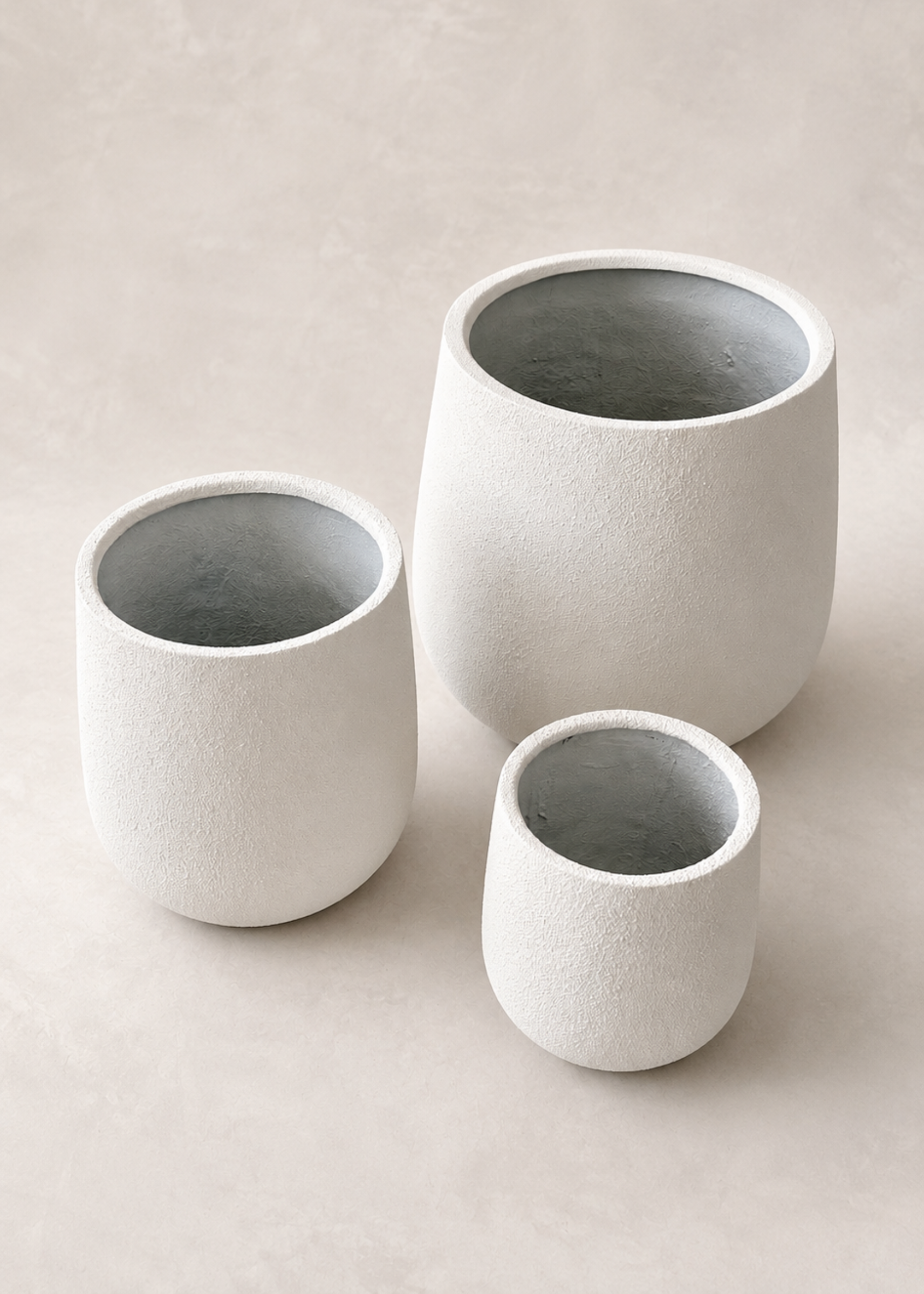 Noa Round Planters - White