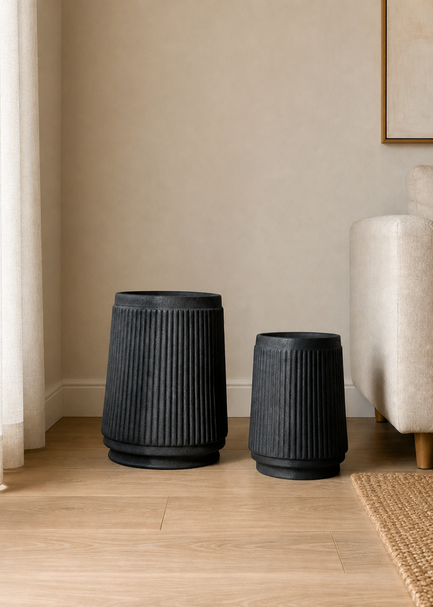 Hanover Black Planter
