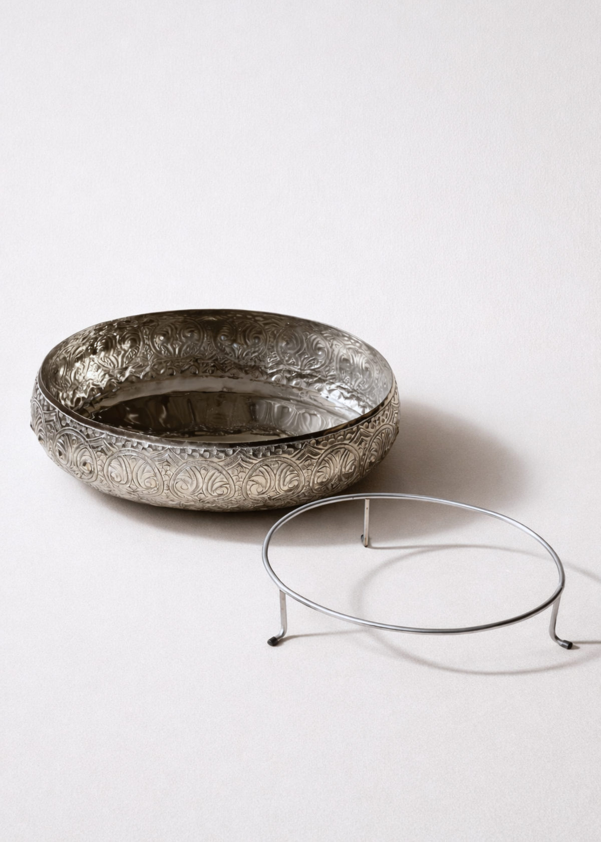 Naksh Silver Oval Urli - Large