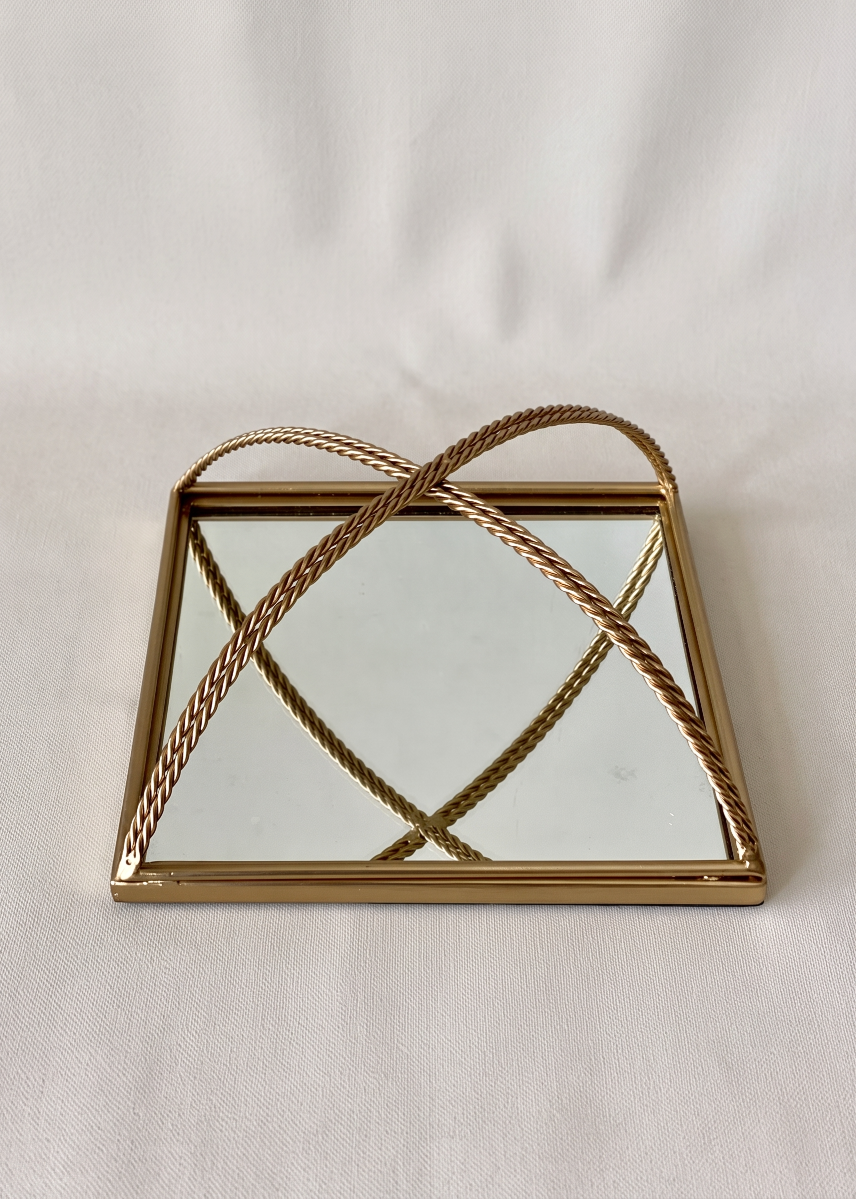 Braided Gold Tisue Tray