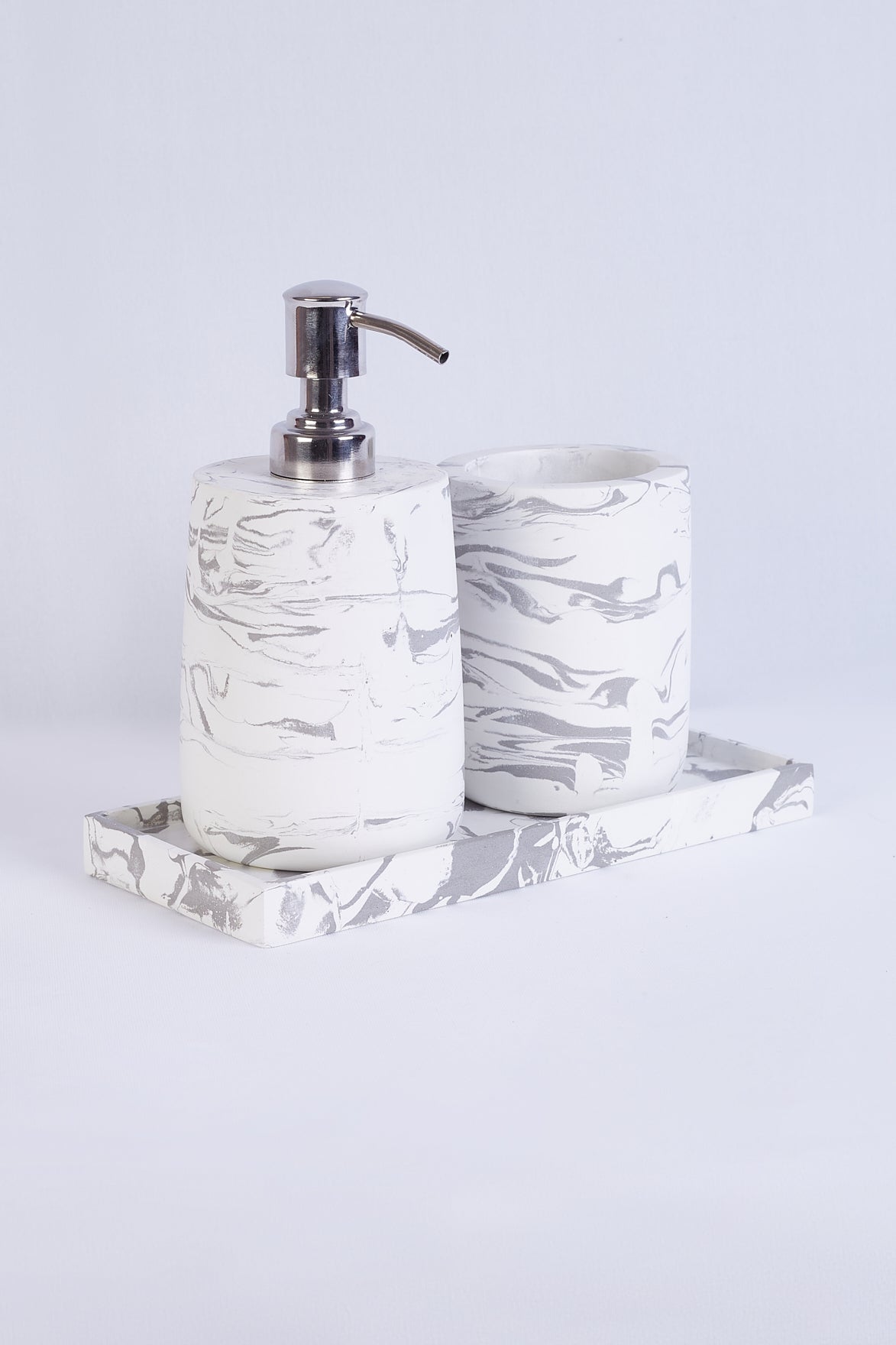 Nordic White Swirl Bath Set