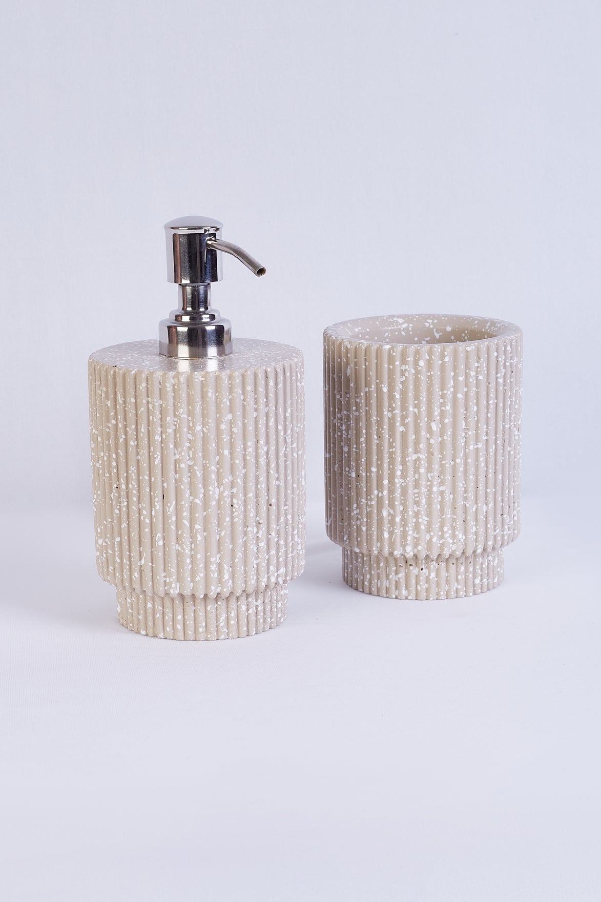 Nordic Beige Ribbed Speckled Bath Set