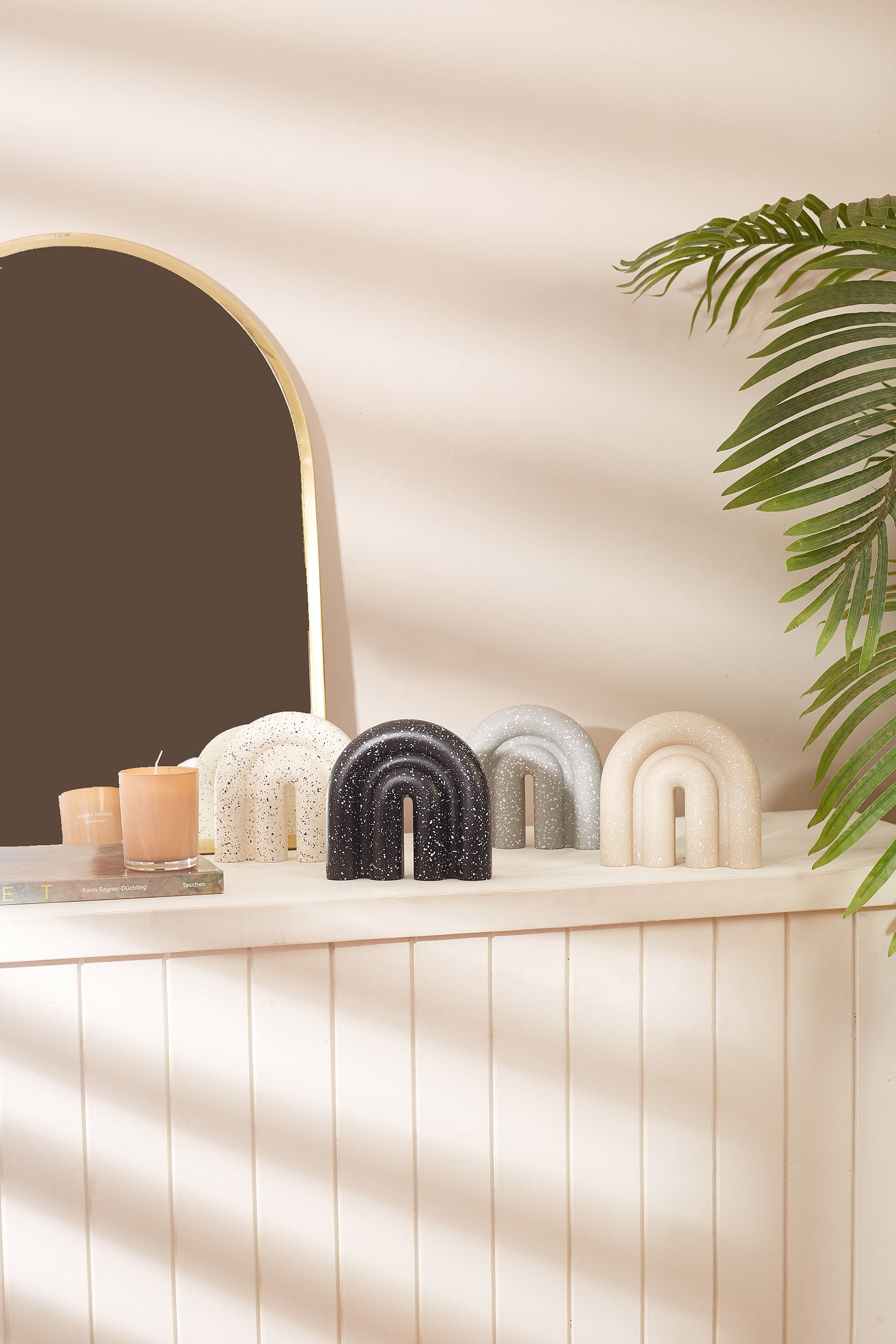 Nordic Speckled Arc Accent - Black