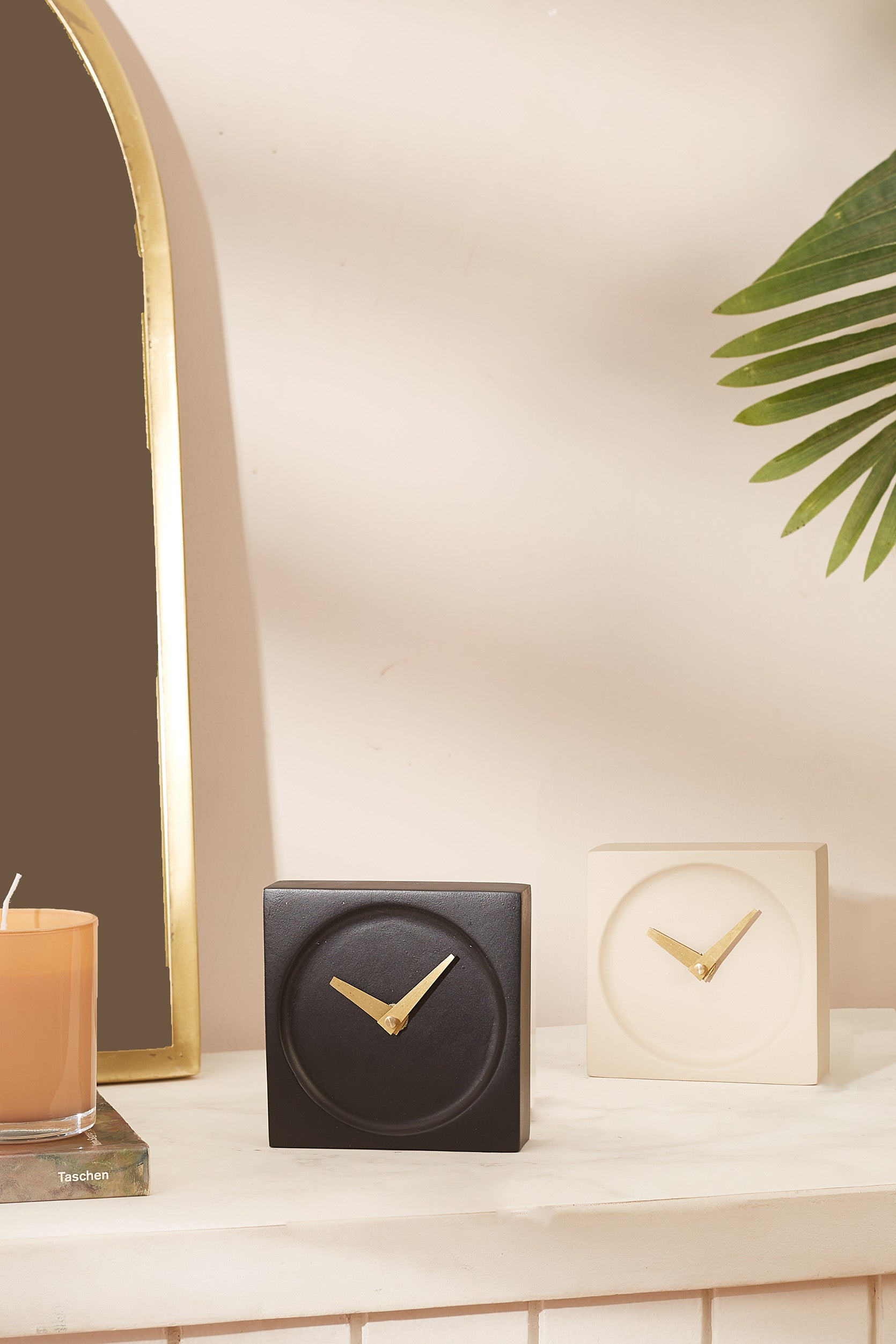 Nordic Black Square Table Clock