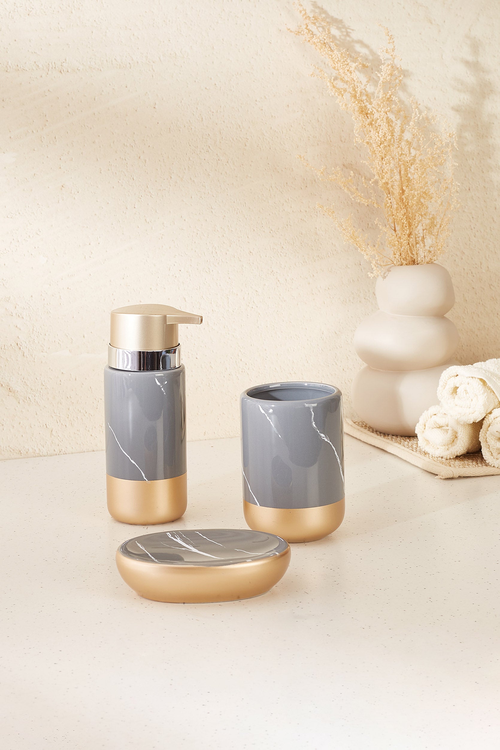 Esmeralda Bathroom Set - Grey & Gold