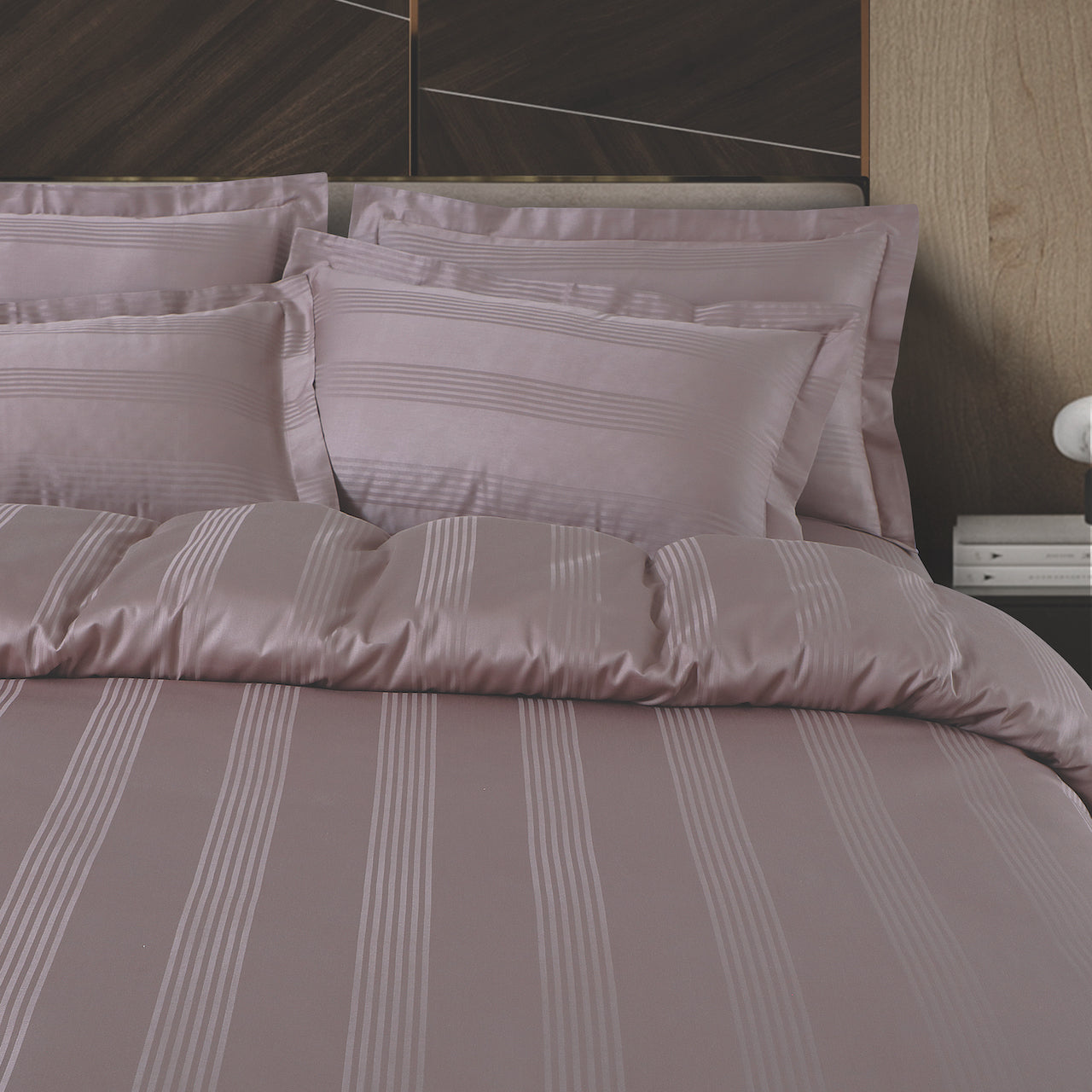 Turin Jacquard Wine Stripes Bedsheet