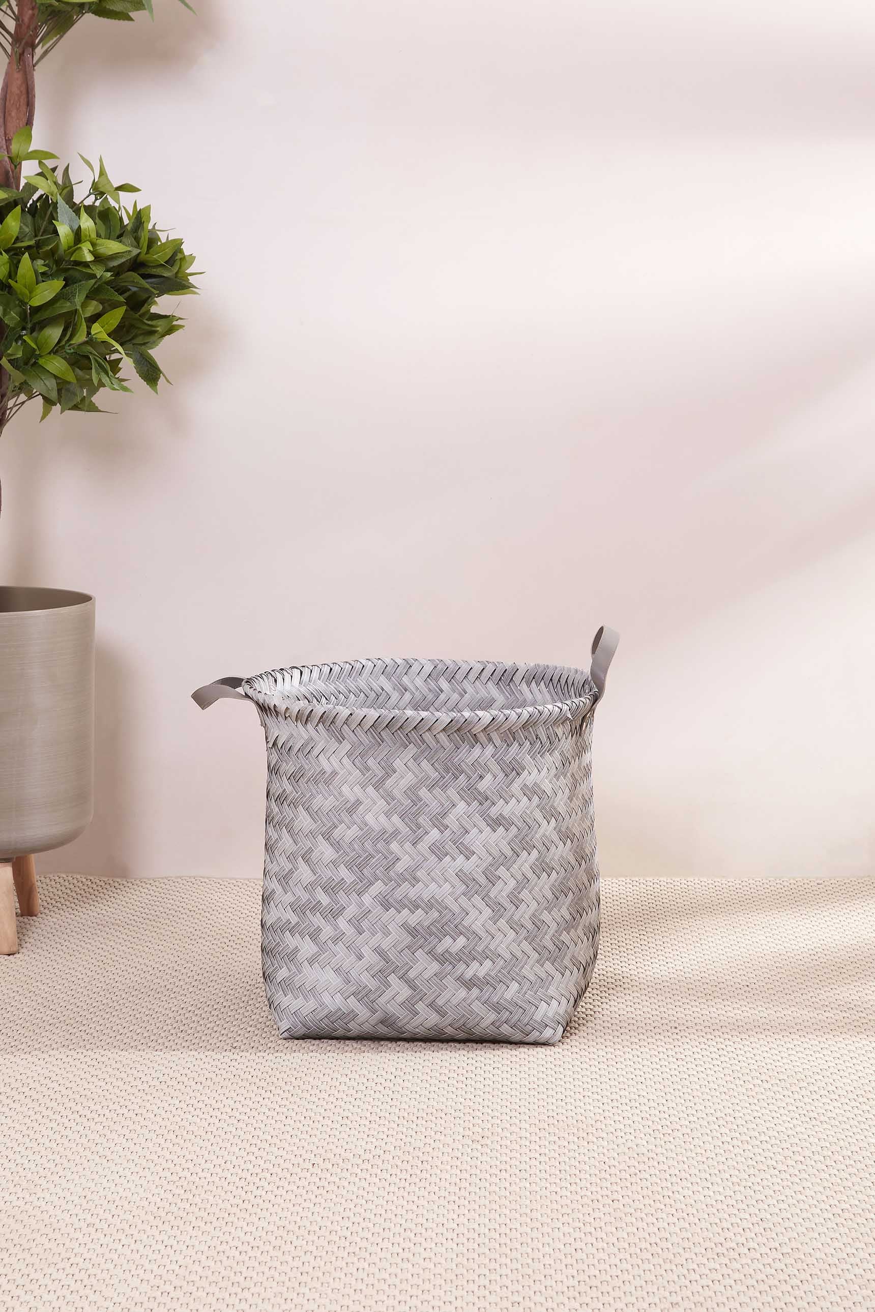 Alder Grey Basket With Handle