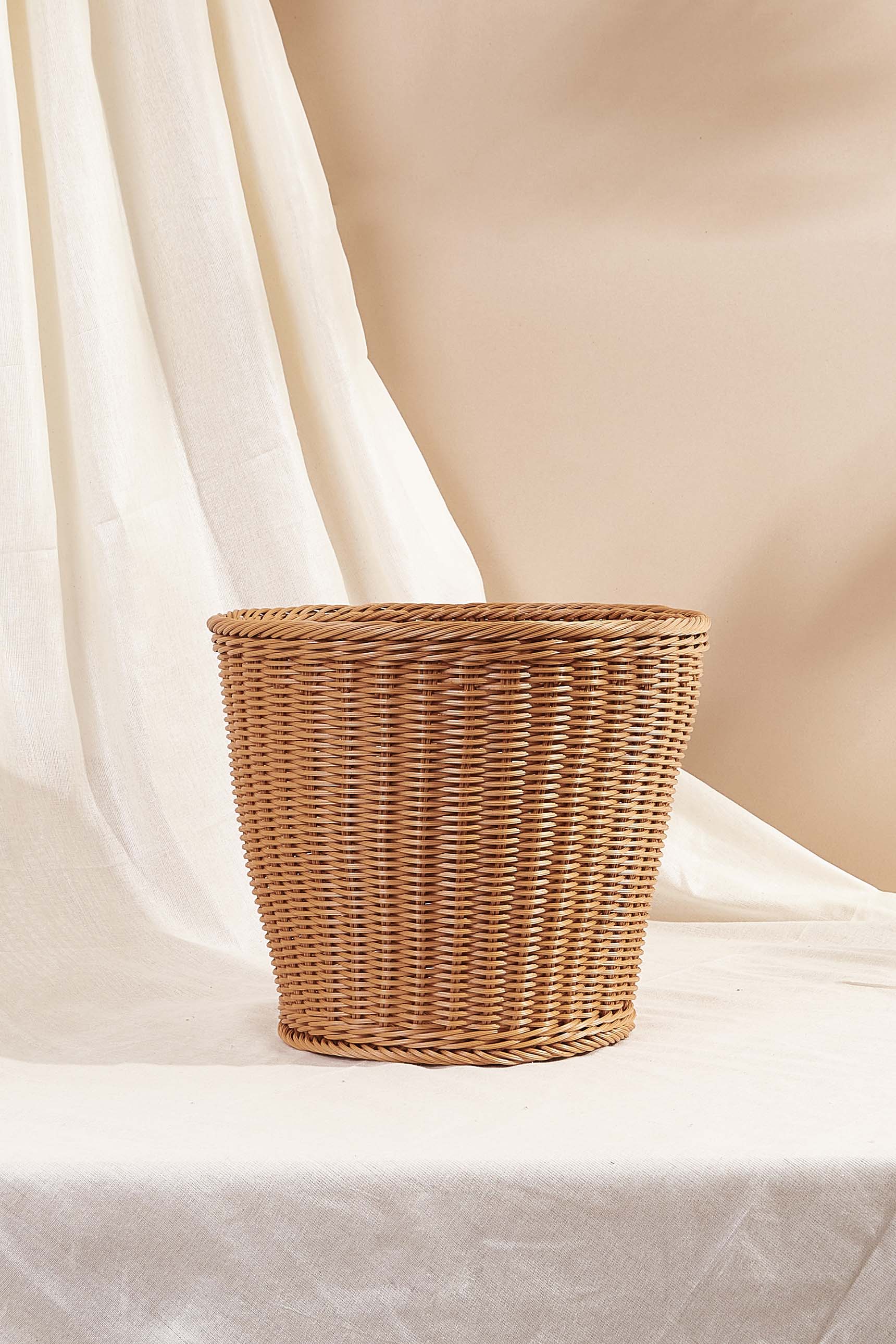 Plastic Rattan Brown Dustbin - Large