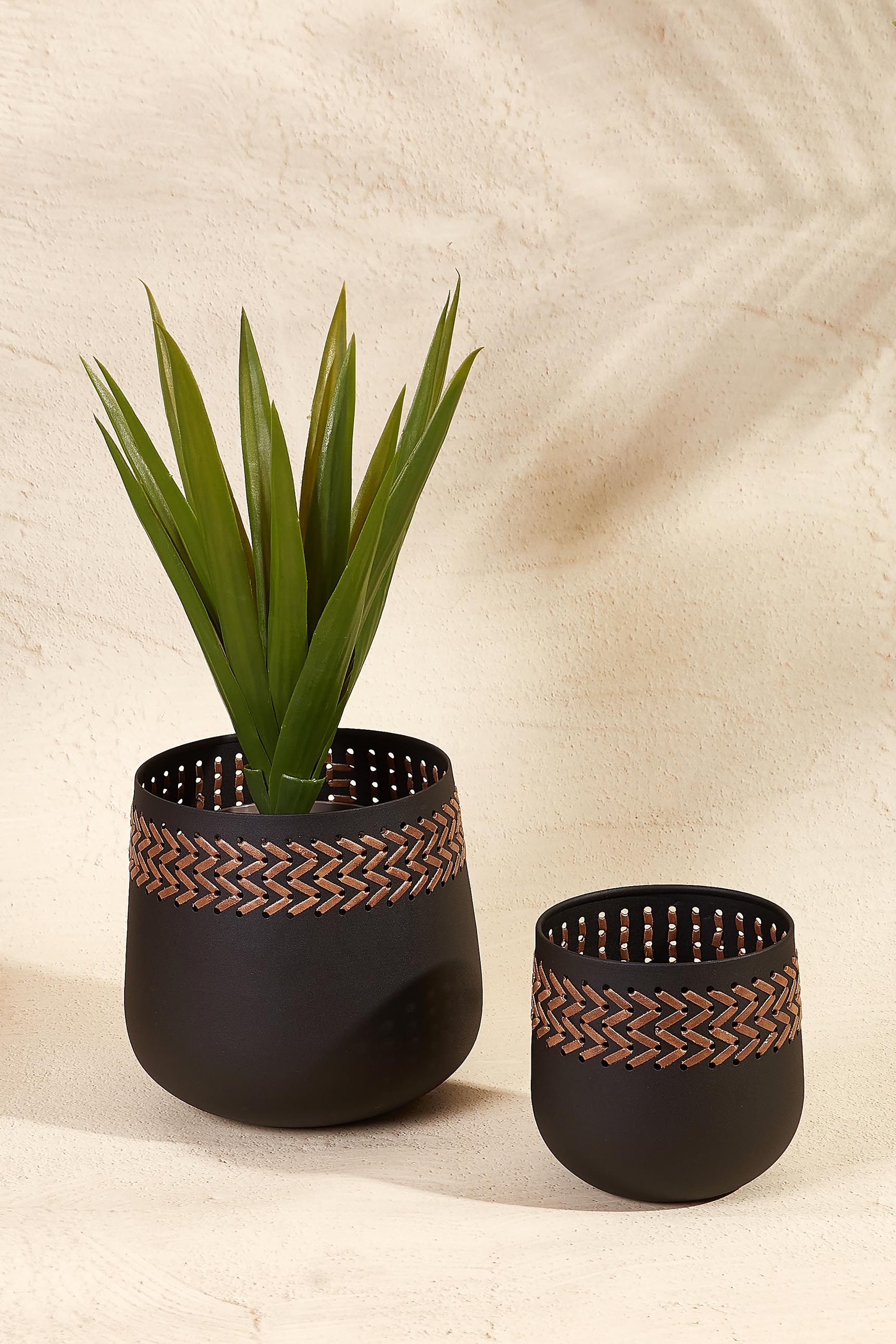 Sahara Charcoal Planter- Small