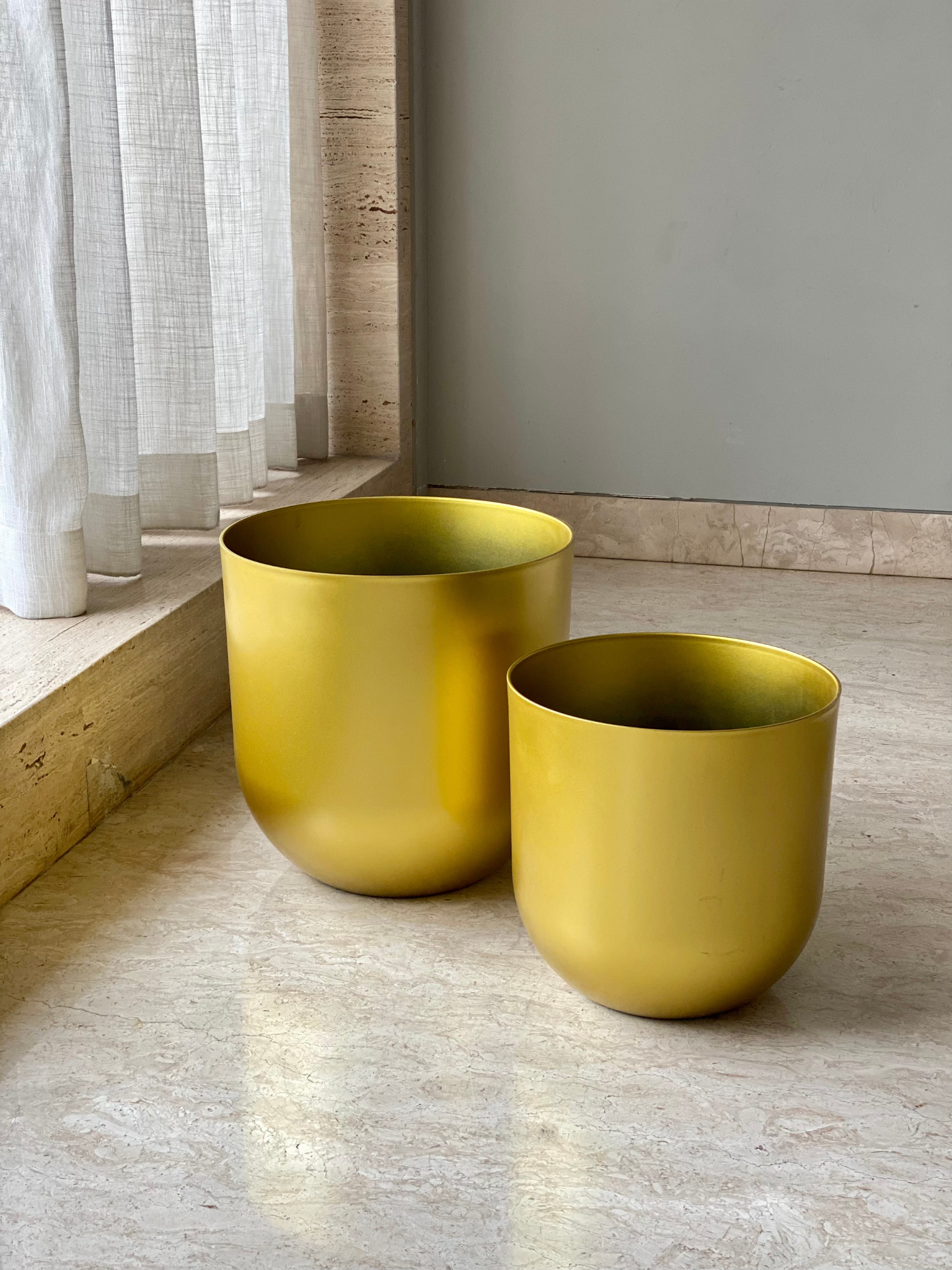 Nuhas Gold Planter - Medium