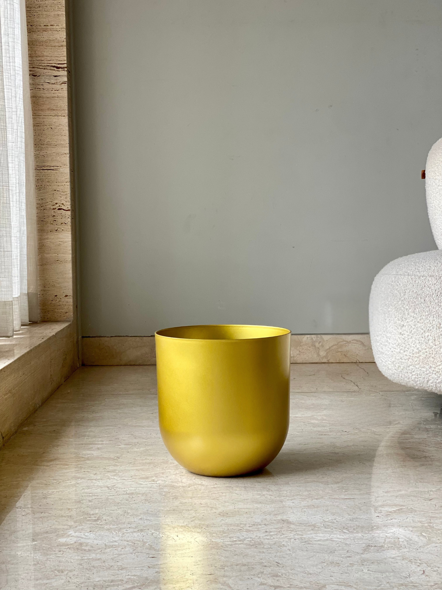 Nuhas Gold Planter - Medium
