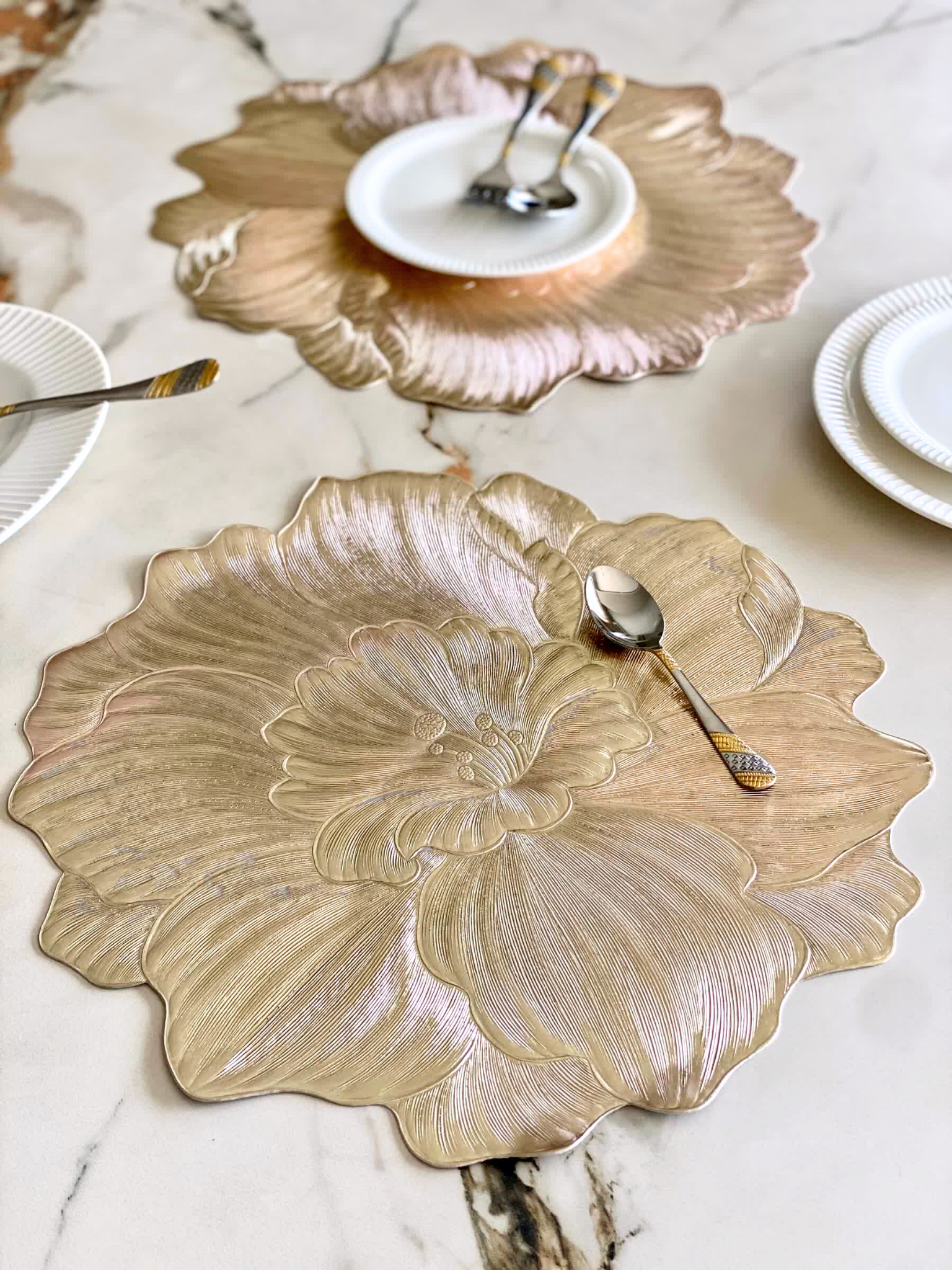 Floret Table Mats - Gold (Set of 6)
