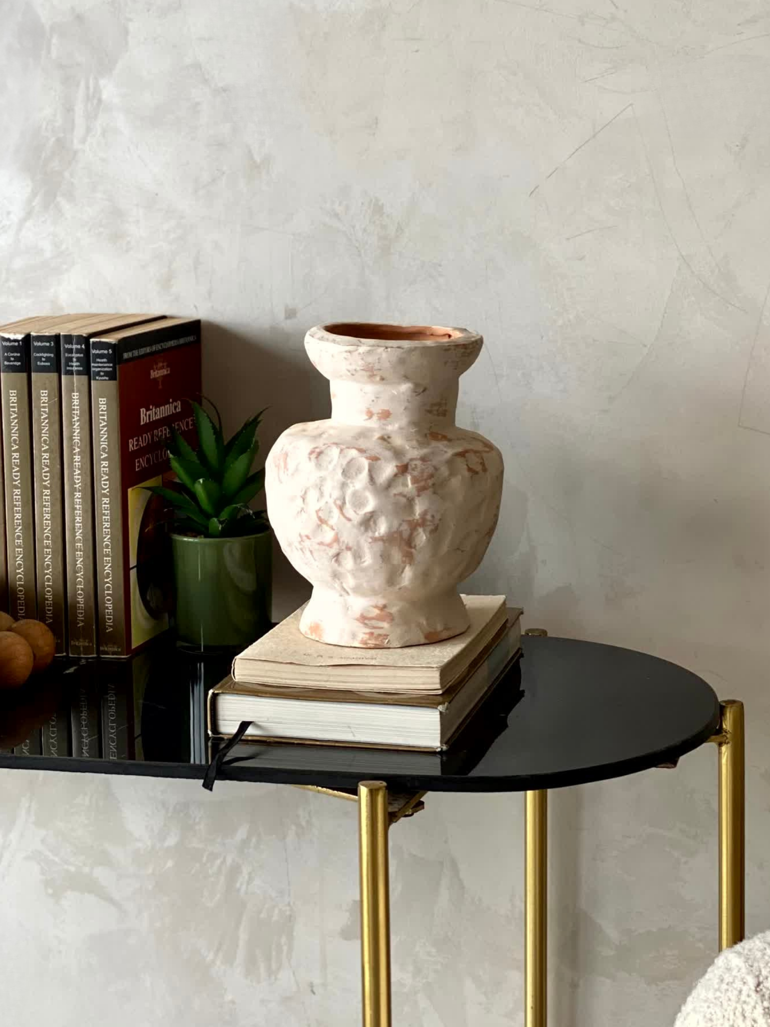Terracotta Mossan Vase