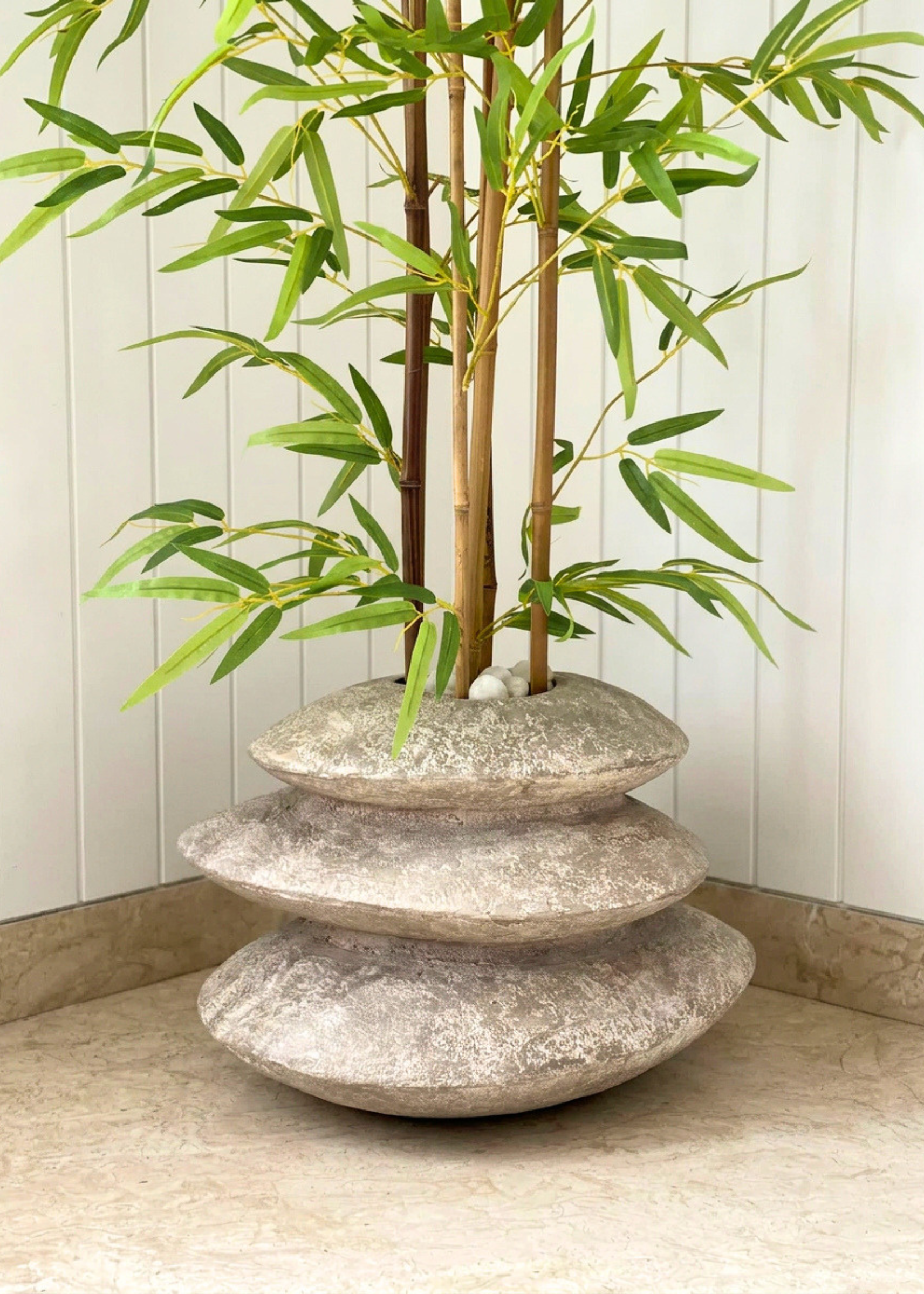 Veranda Pebble Planter - Rustic Ivory