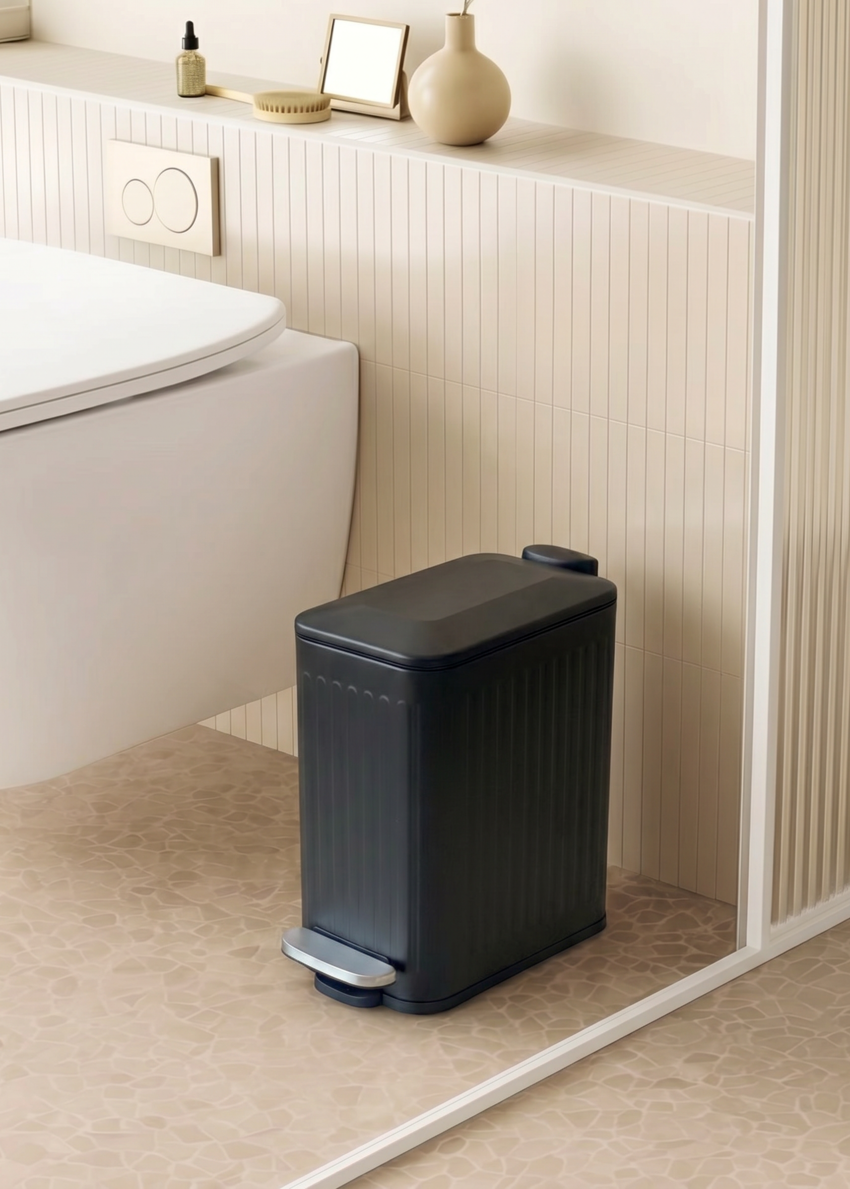 Verve Metallic Dustbin - Black (6L)
