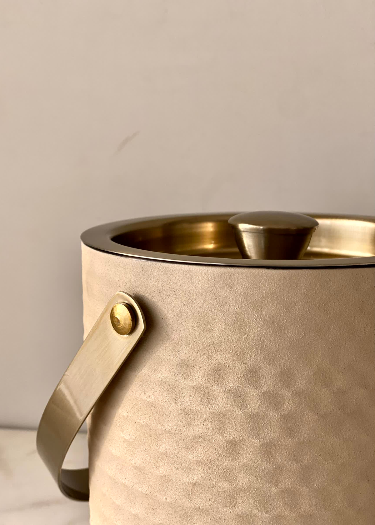 Manor Beige-Gold Ice Bucket & Tong