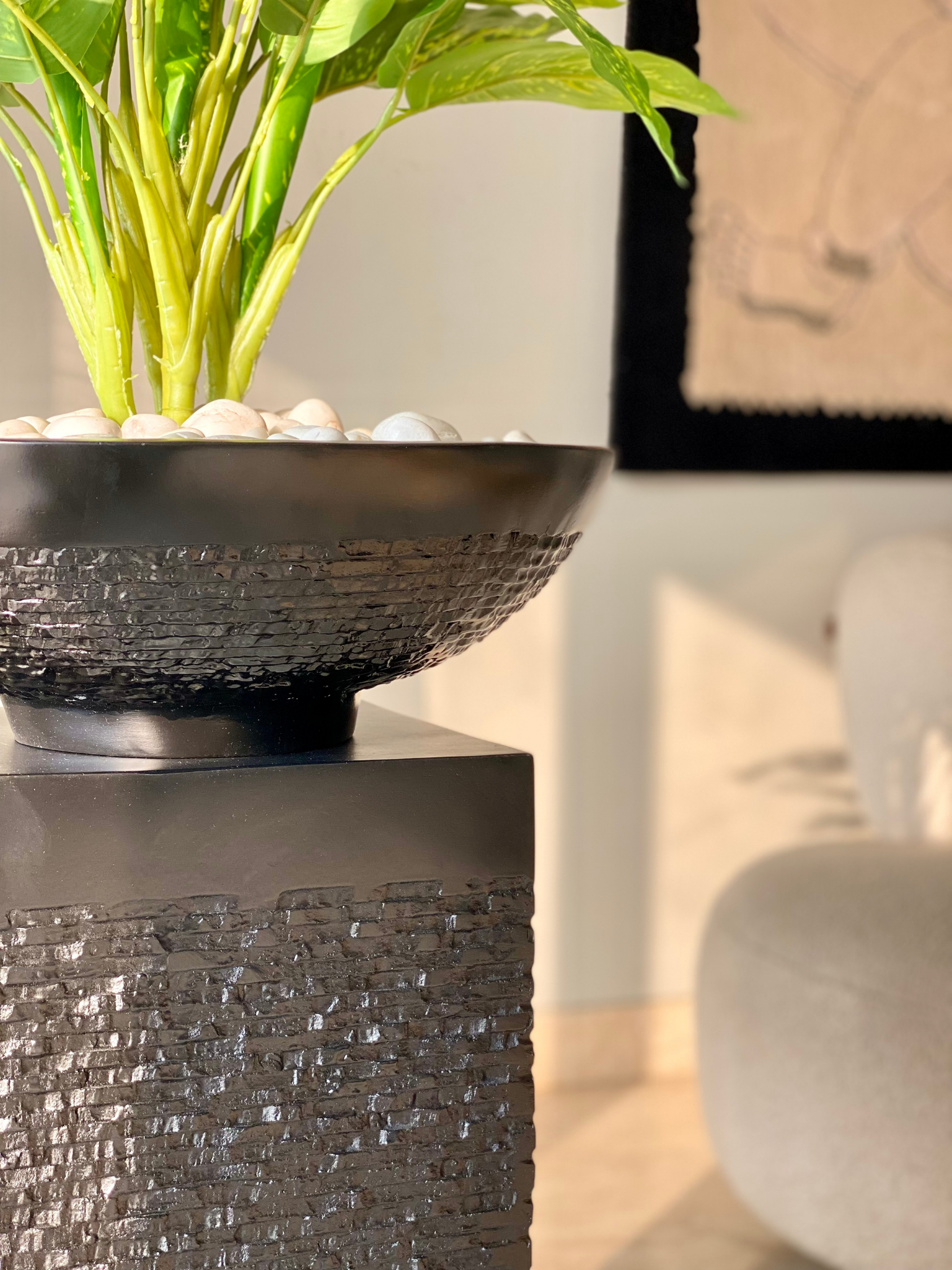 Masami Shaft Planter - Black