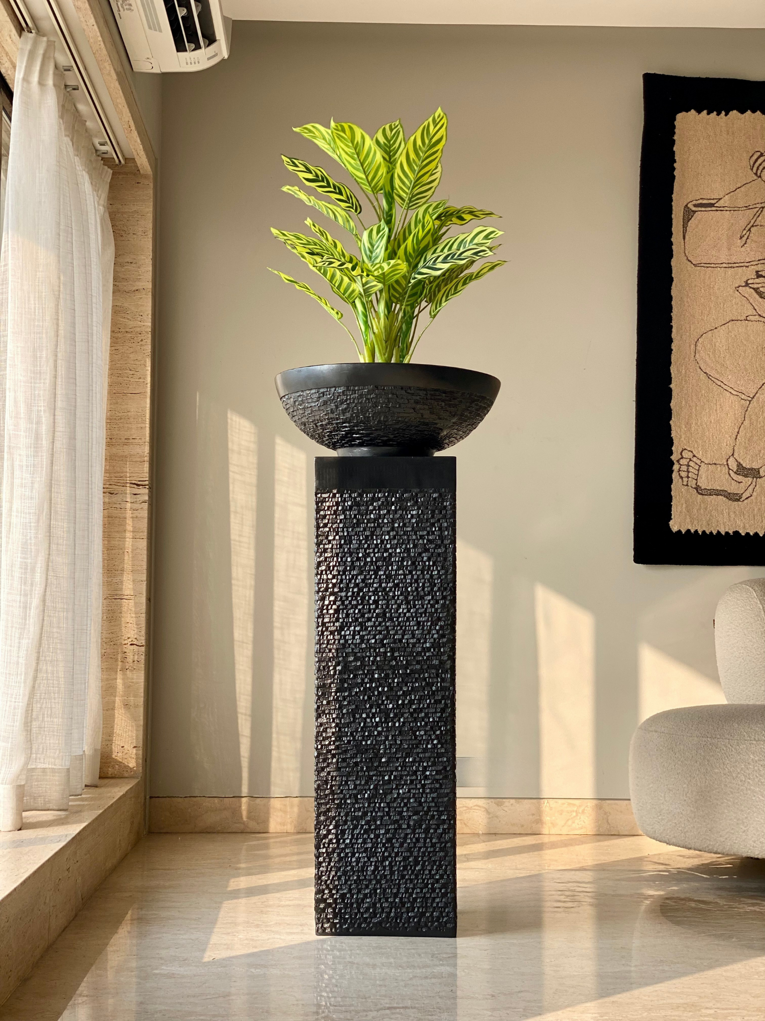 Masami Shaft Planter - Black