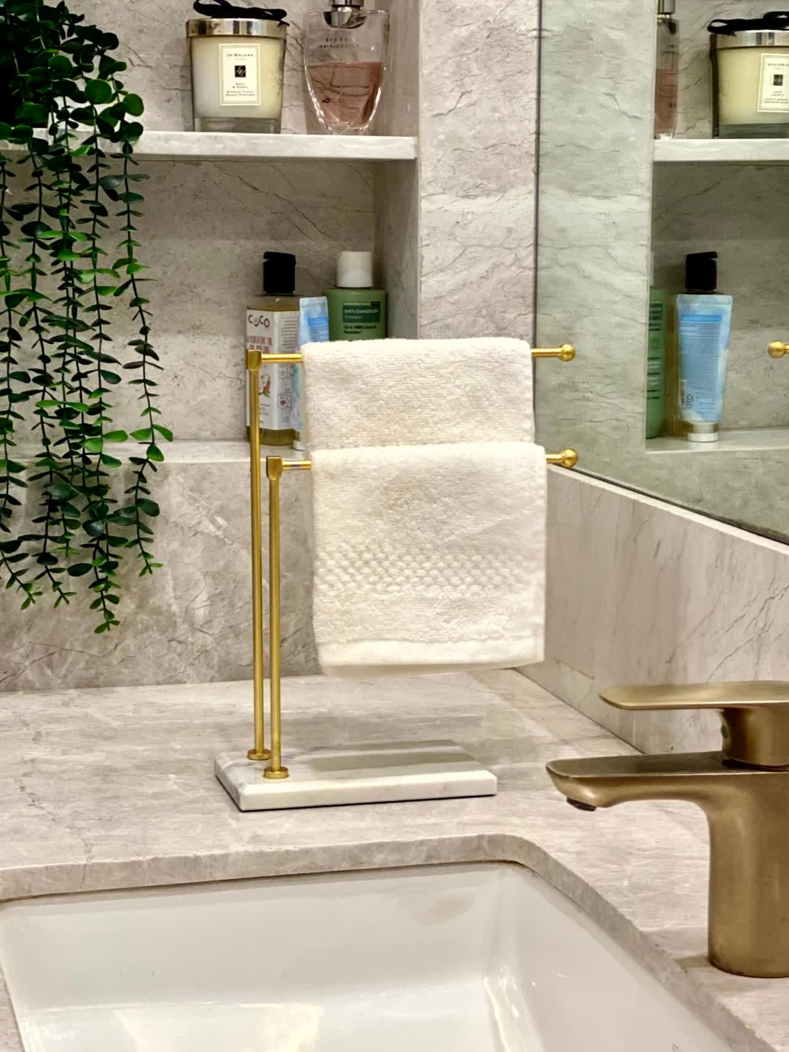 Melrose Hand Towel Stand - White & Gold