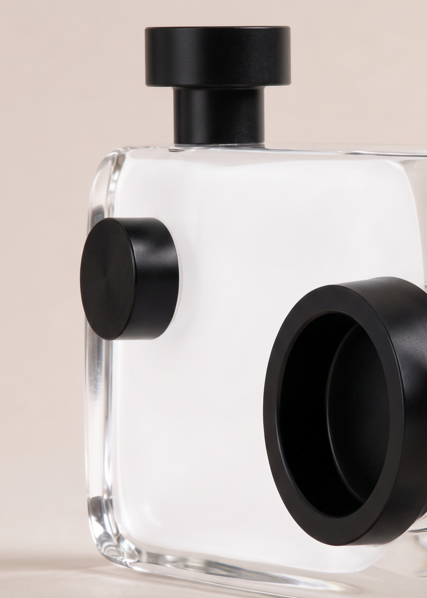 Crystal Camera Artefact - Black (Large)