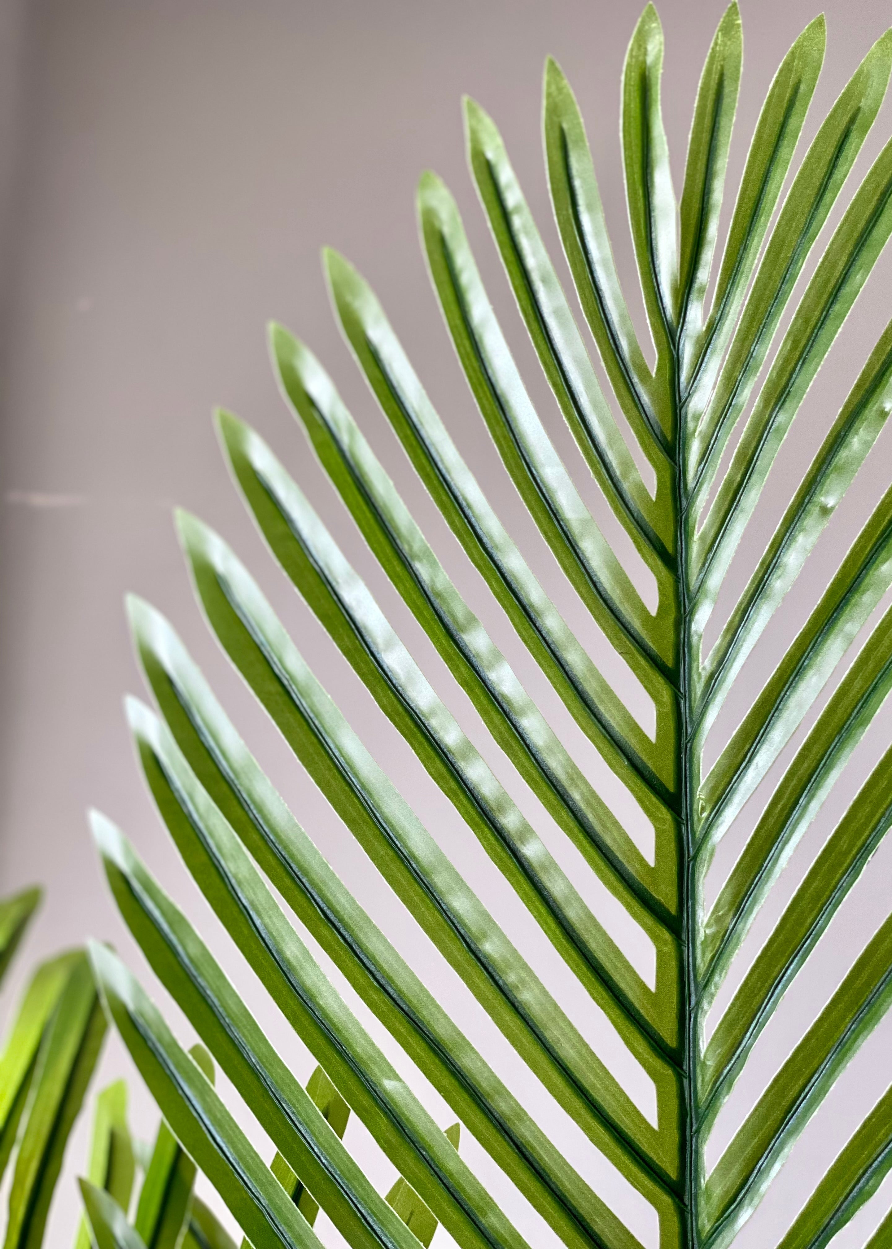 Artificial Lush Green Areca Palm Plant - 5 Feet
