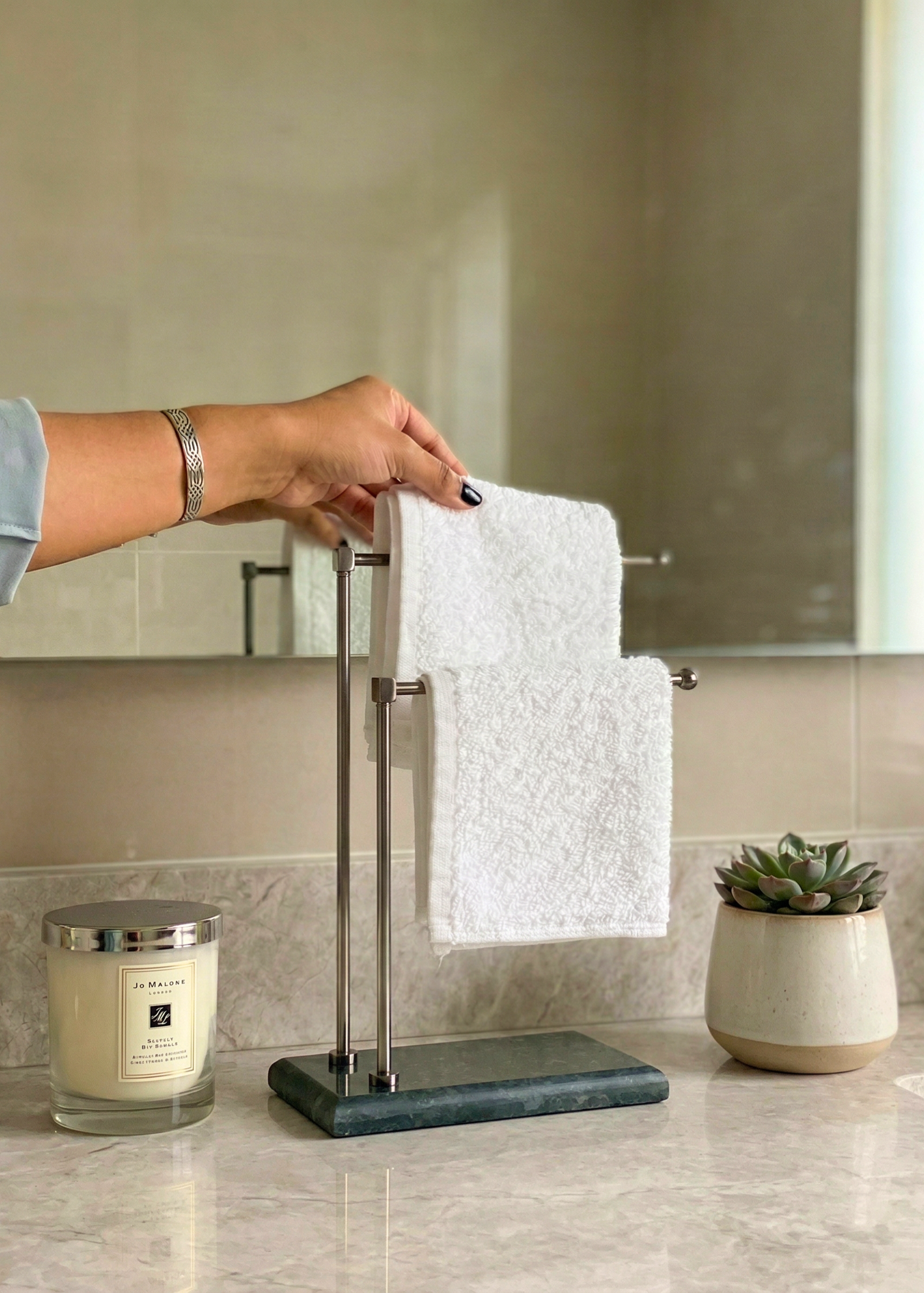 Melrose Hand Towel Stand - Black