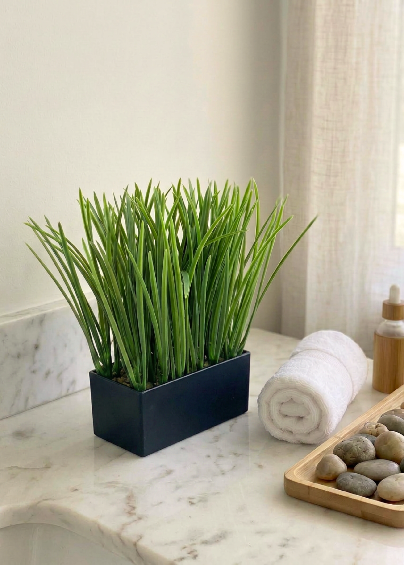 Artficial Grass Plant (Black Pot)