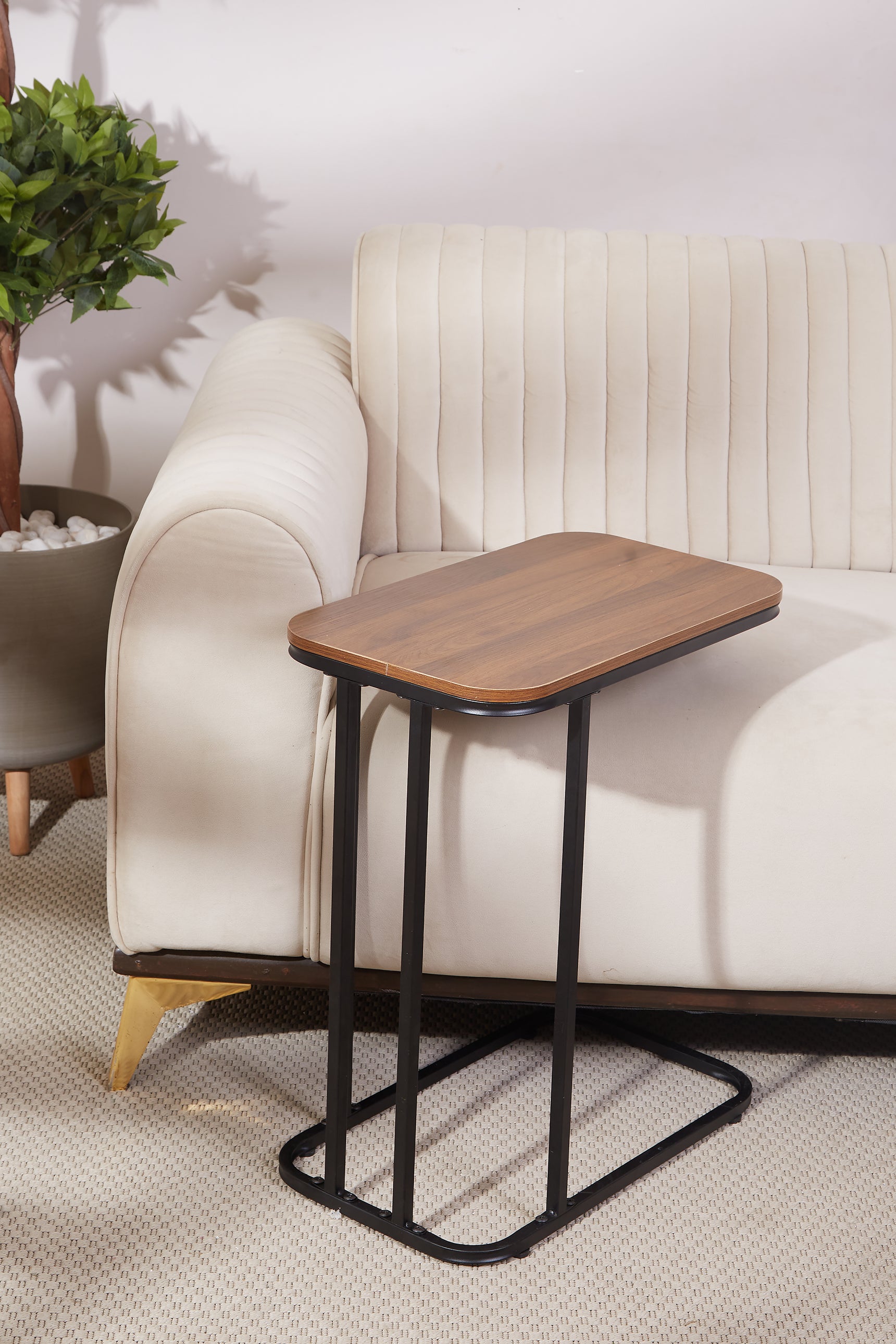 Seoul Wooden C Table