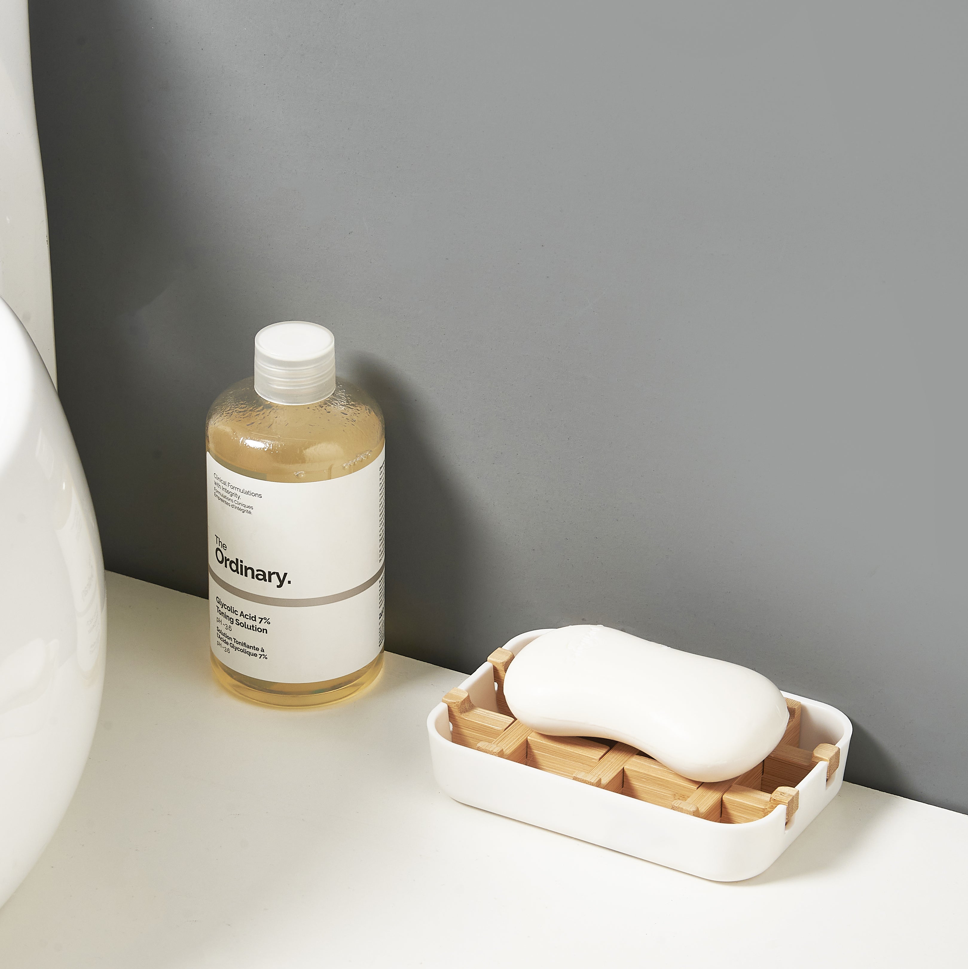 Soap Holder with Drain Tray - White