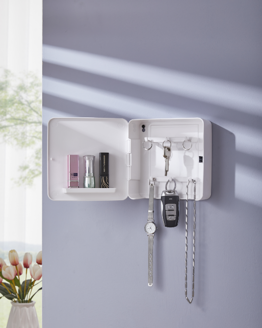 Closed Key Rack - White