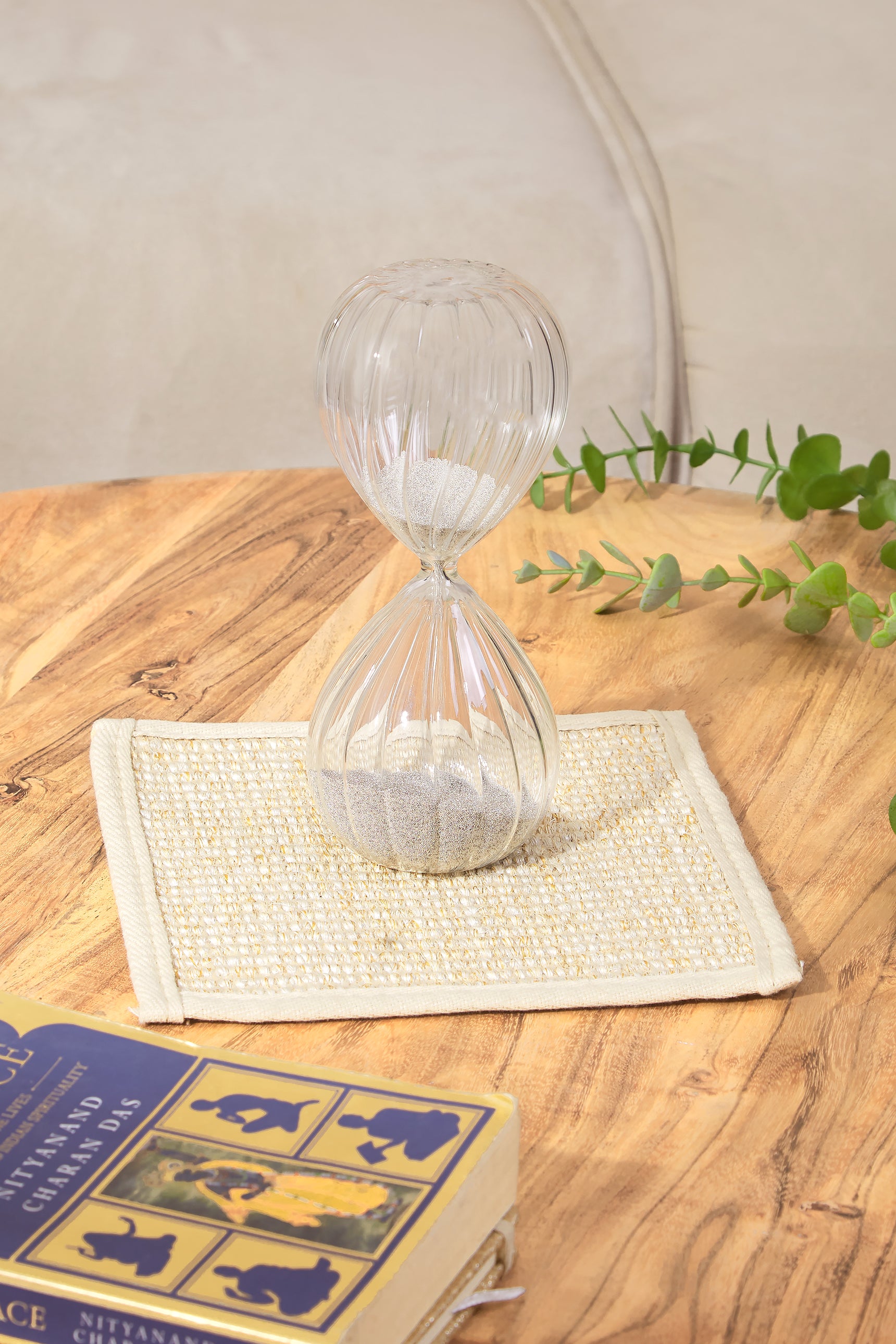 Silver Cascade Ribbed Hourglass