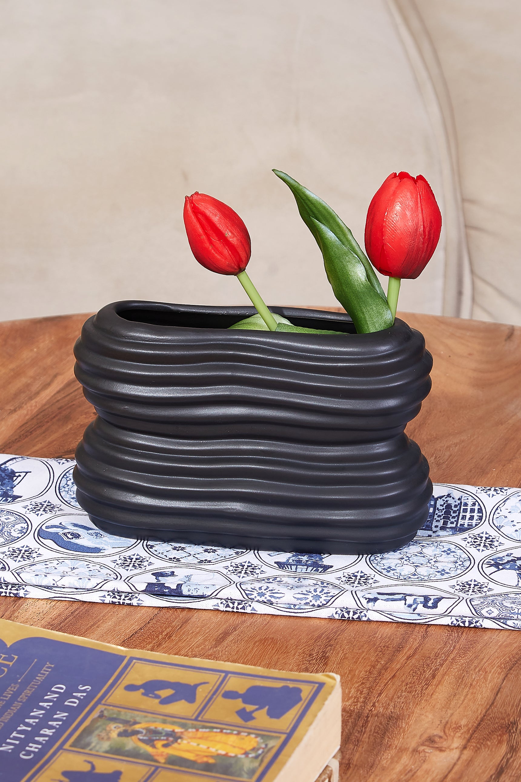 Valley Black Abstract Vase - Small