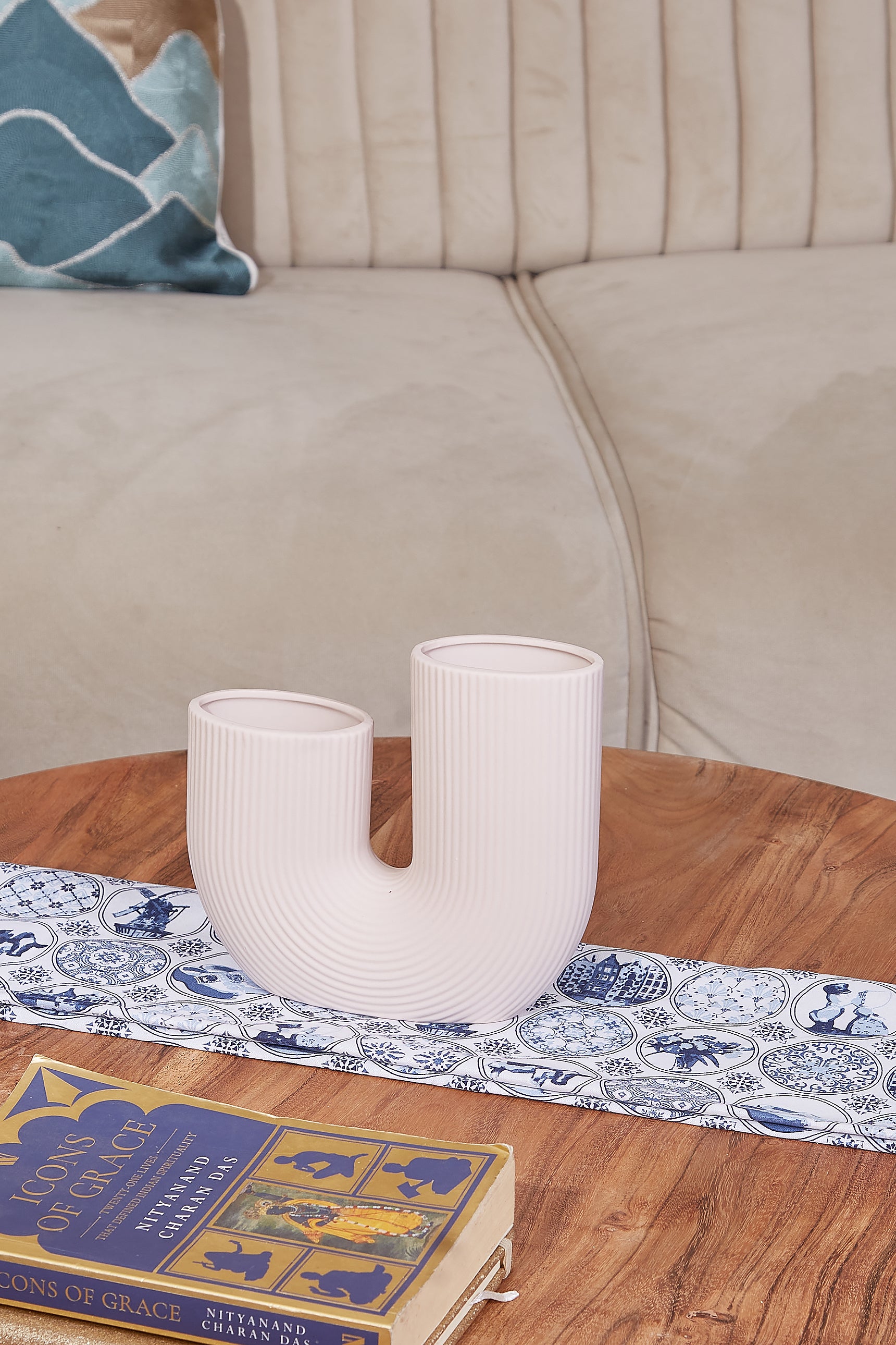 Valley Blush Pink Horseshoe Vase - Small