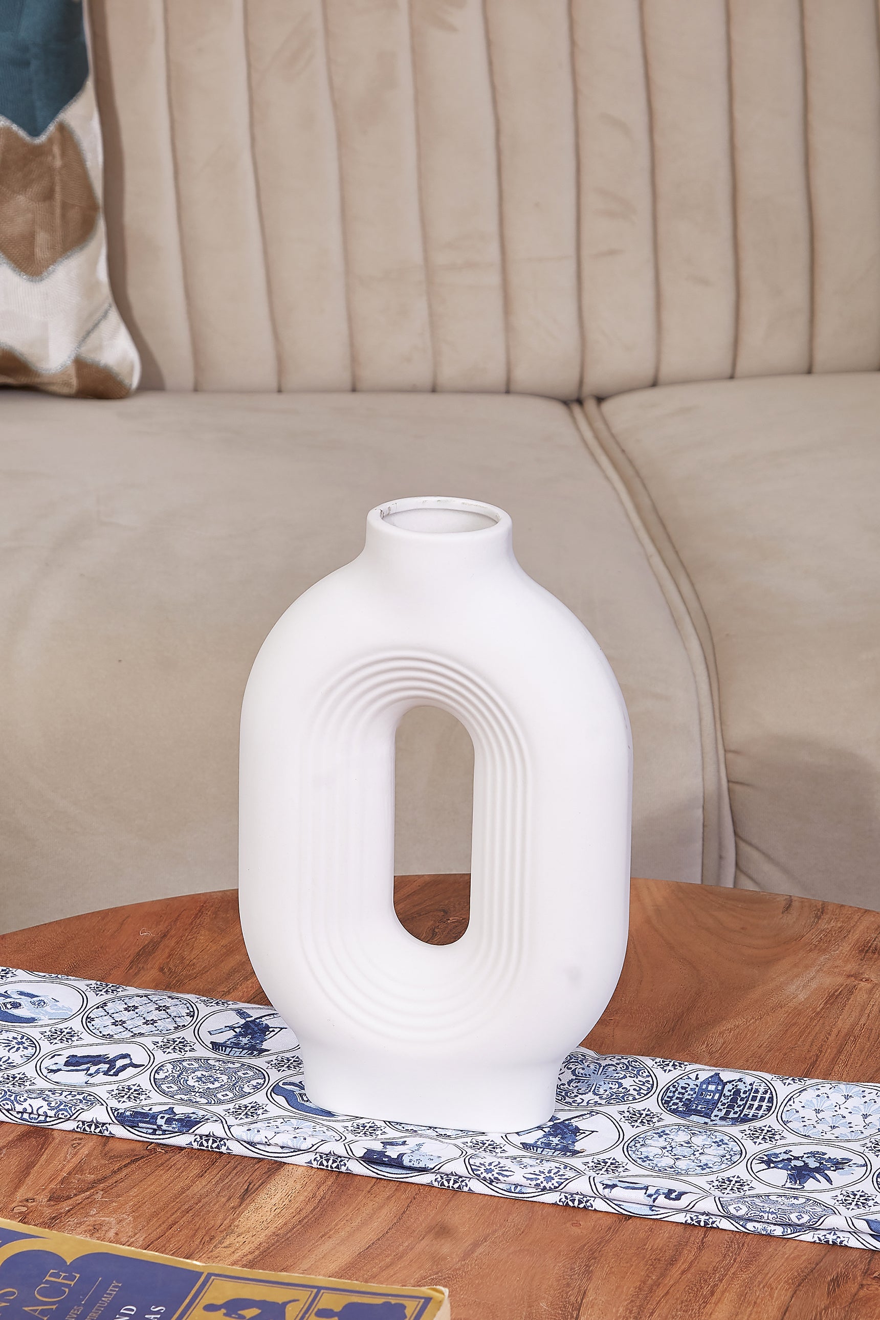 Valley Twine Vase
