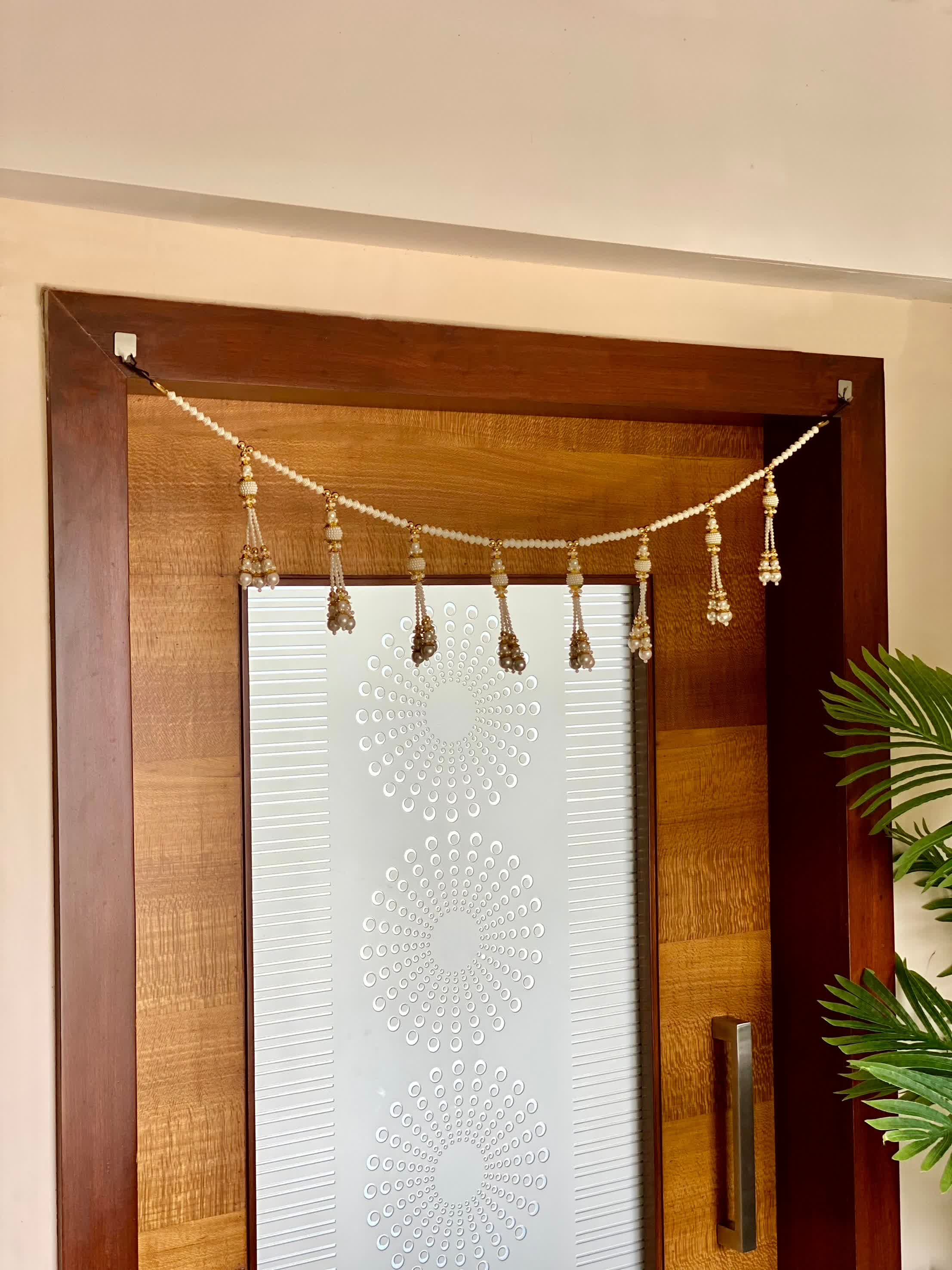 Festive Ivory Pearl Toran