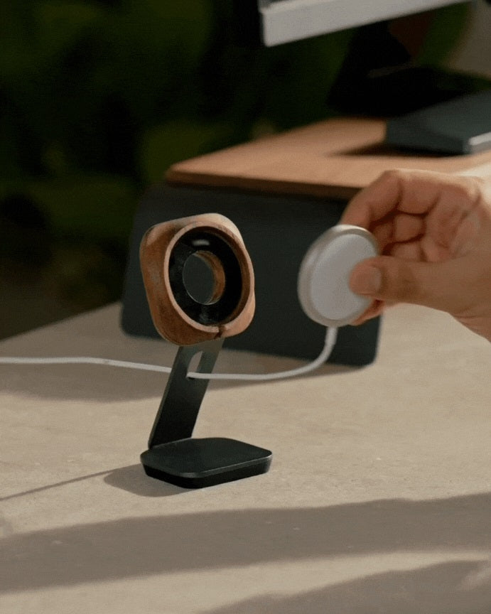 Monocle Magsafe Stand (Walnut)