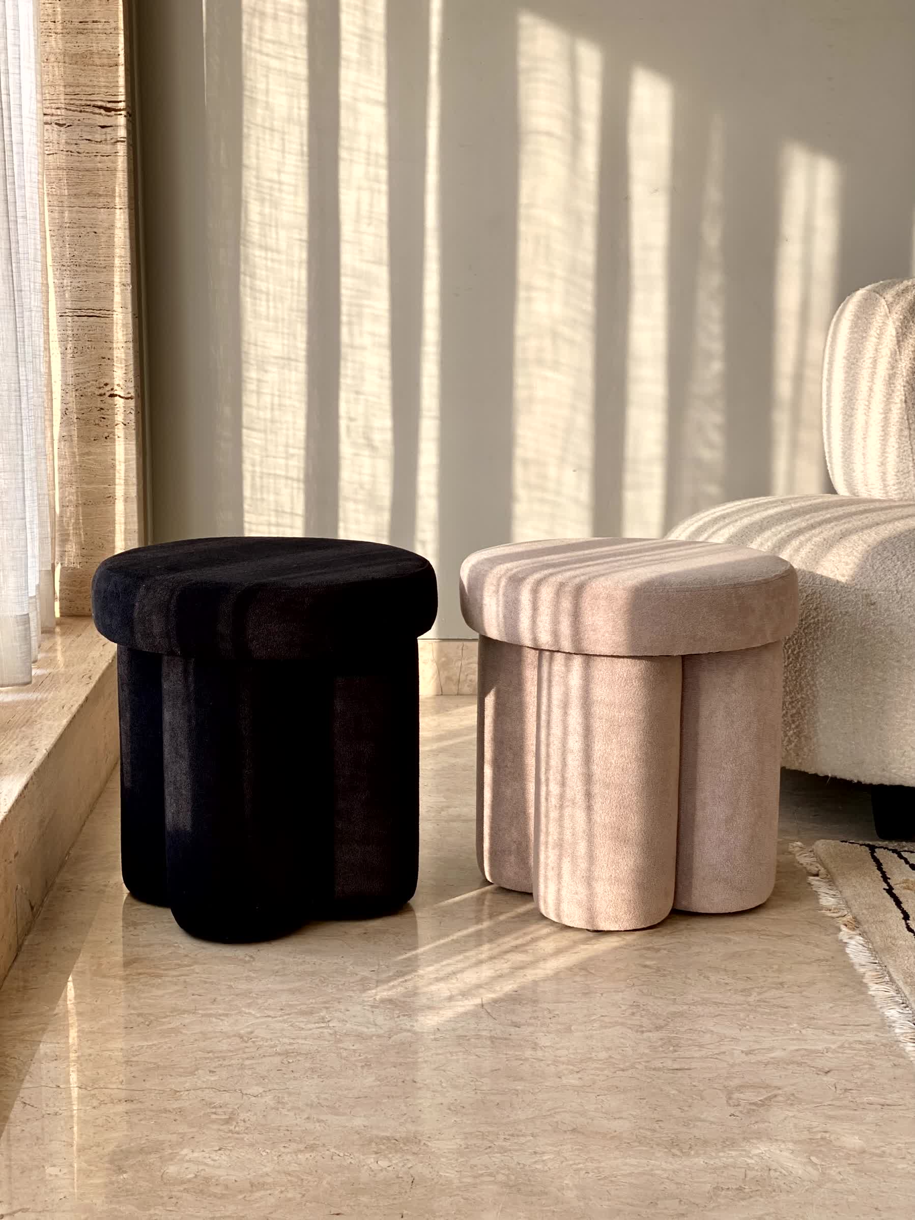 Derby Pouffe - Beige