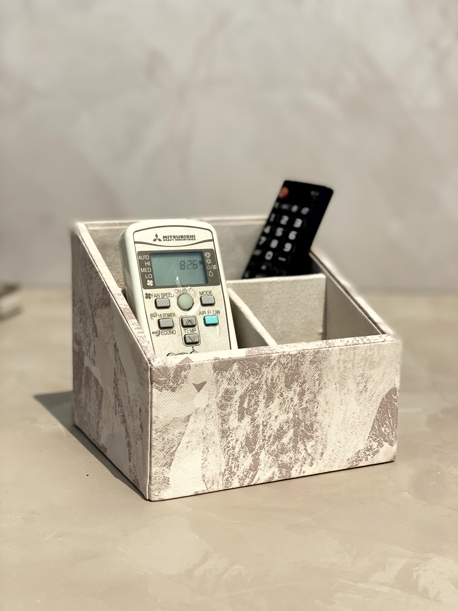 Indo Latte Remote Holder - 3 Slot
