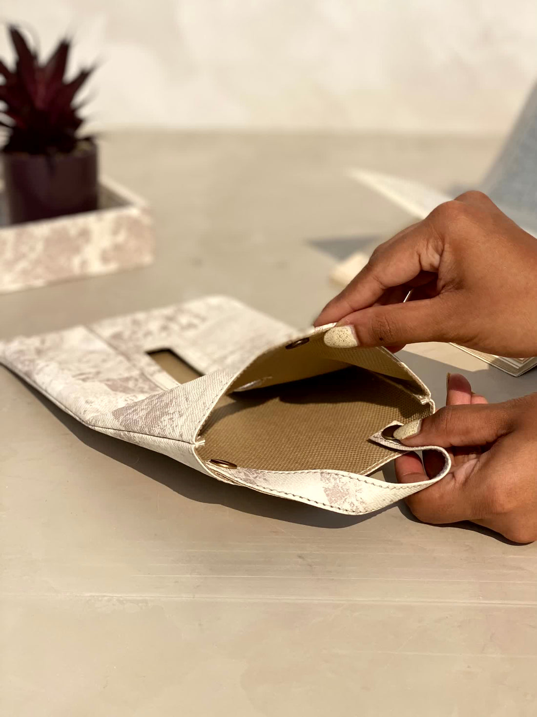 Indo Latte Tissue Cover