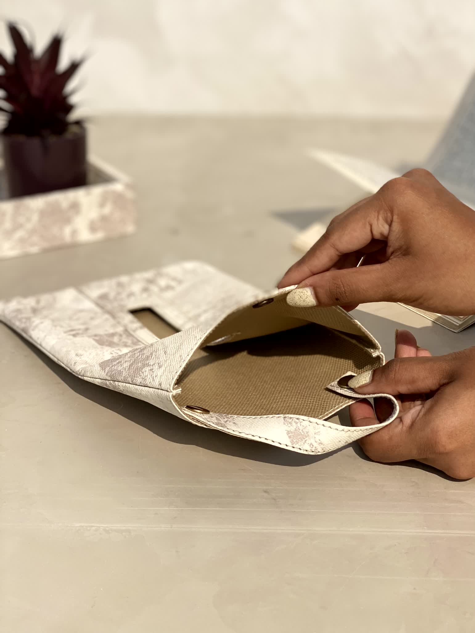 Indo Latte Tissue Cover