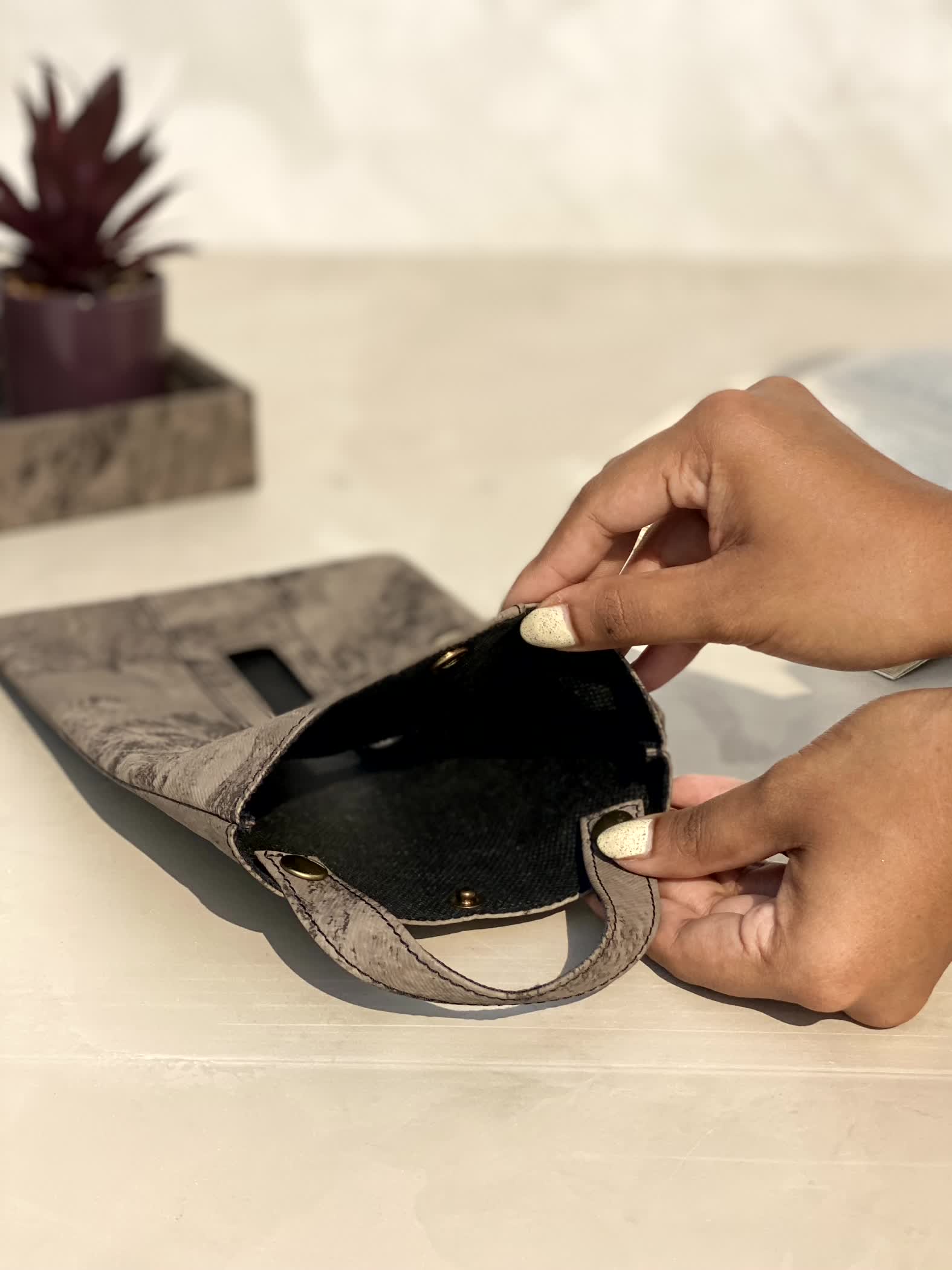 Indo Mocha Tissue Cover