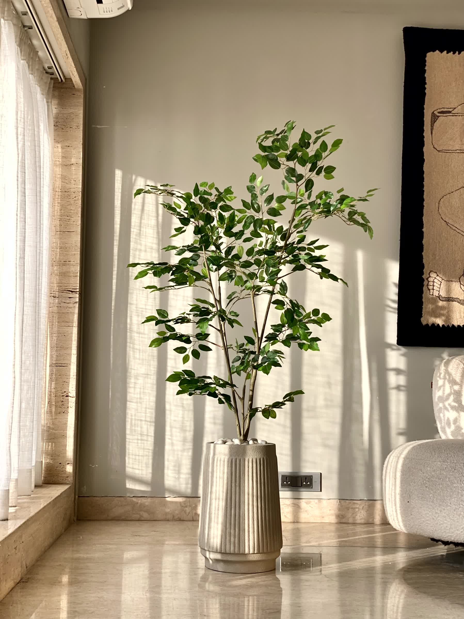 Hanover Beige Planter