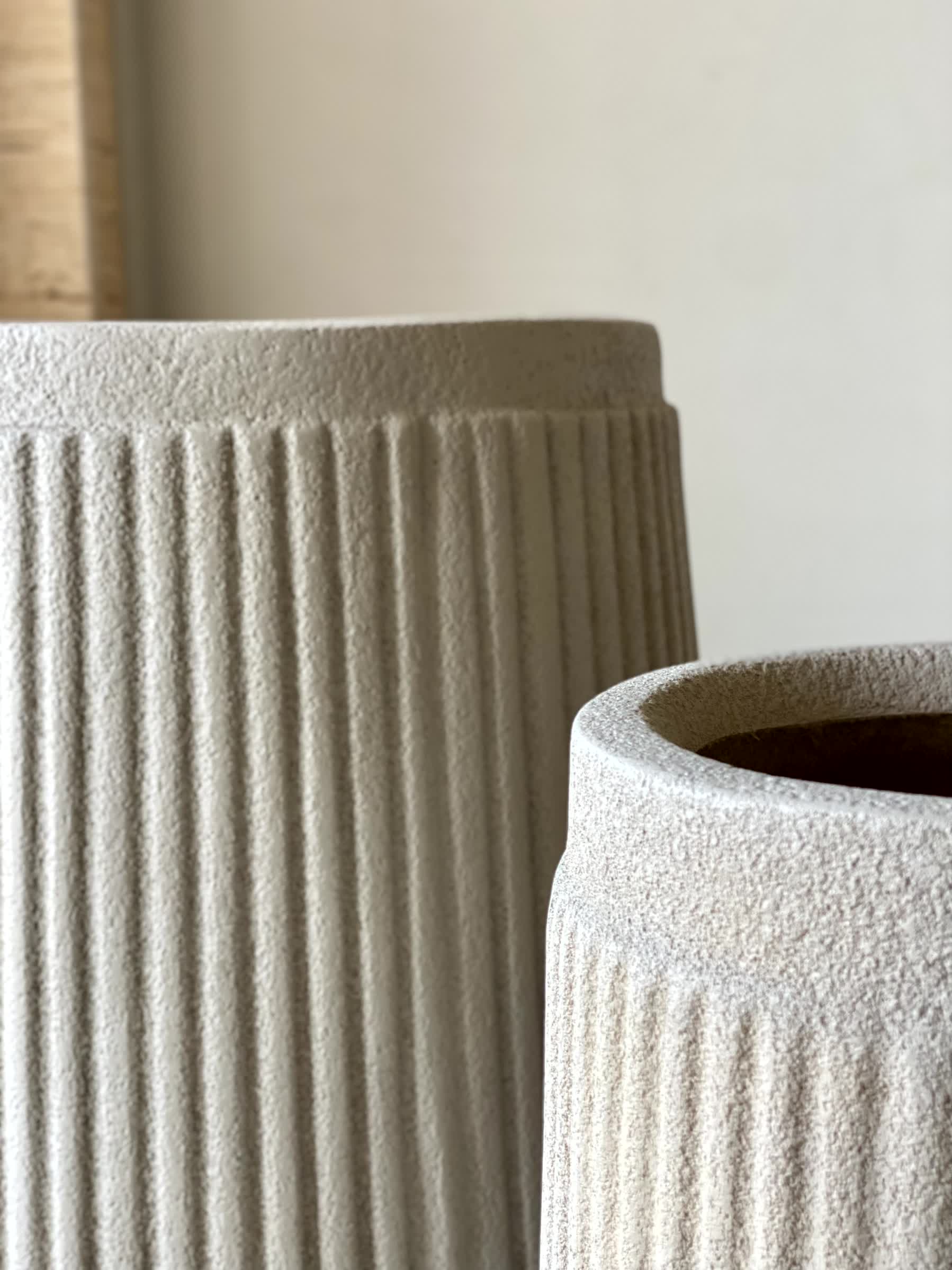 Hanover Beige Planter