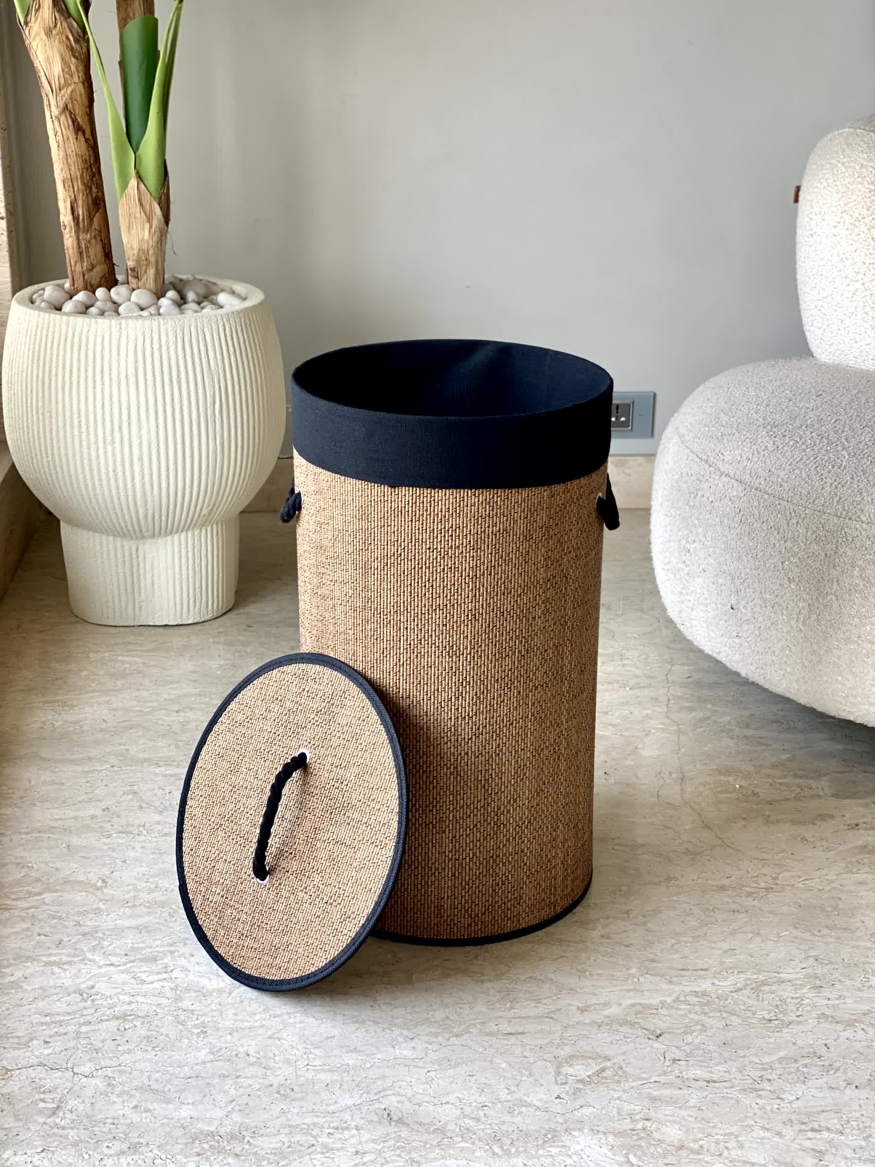 Savanna Laundry Basket - Black & Brown