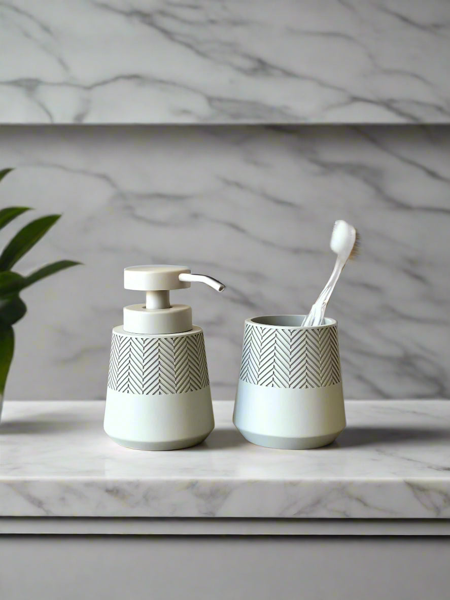 Gypsy Ecru Bathroom Set - Set of 2