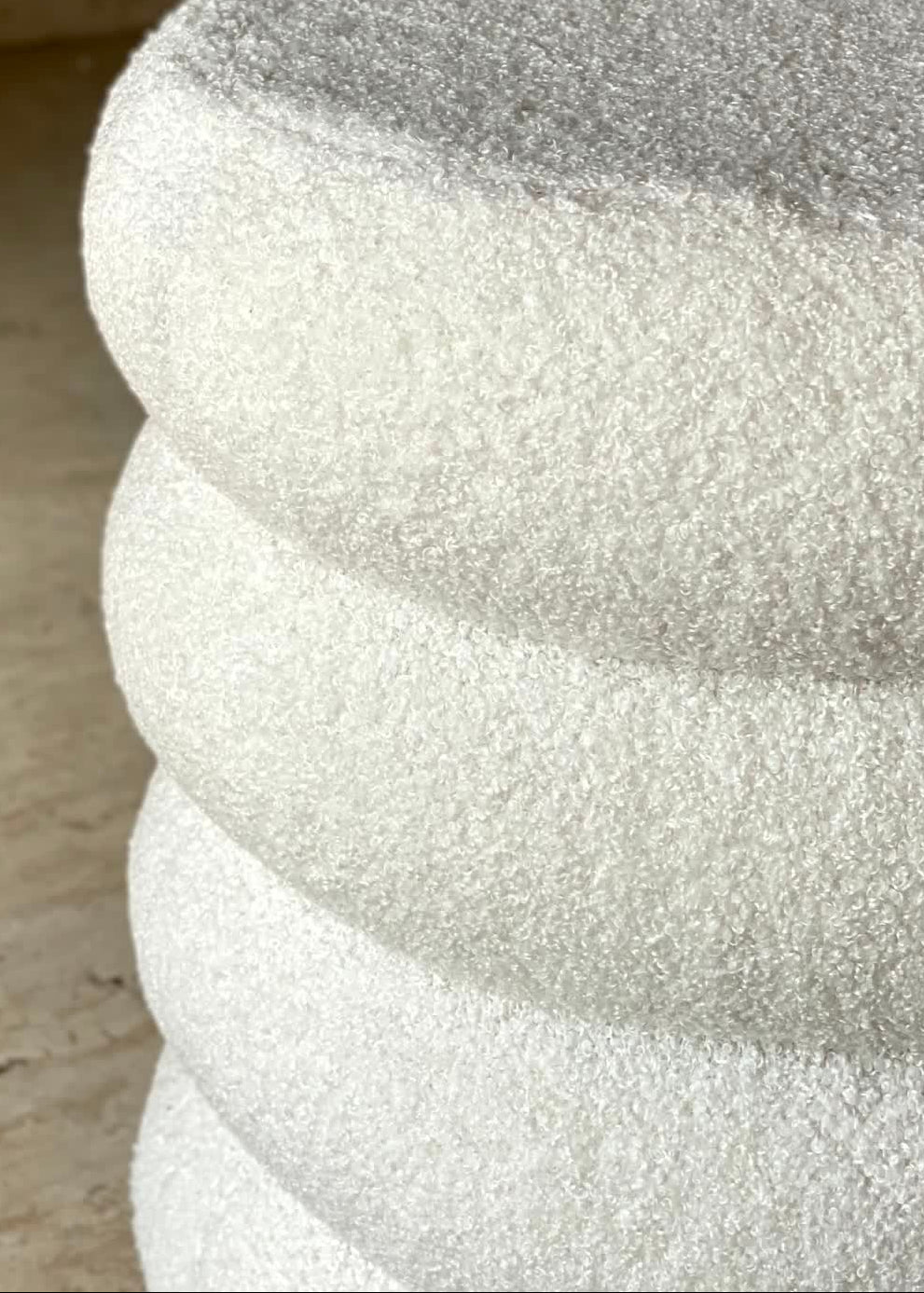 Vanilla Boucle Pouffe