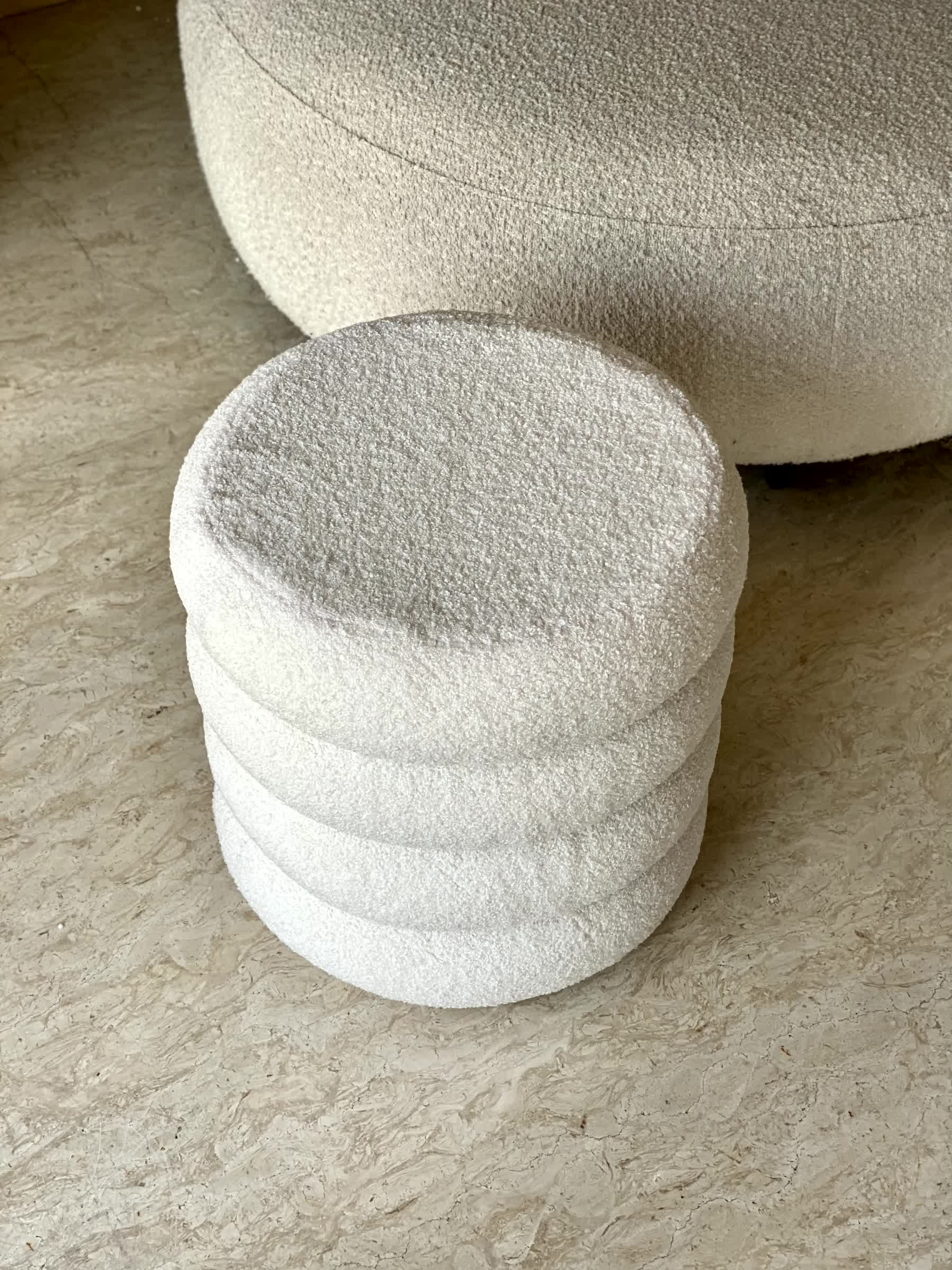 Vanilla Boucle Pouffe